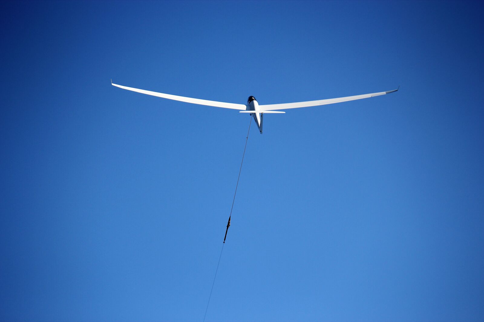 Canon EOS 550D (EOS Rebel T2i / EOS Kiss X4) sample photo. Glider pilot, start, gliding photography