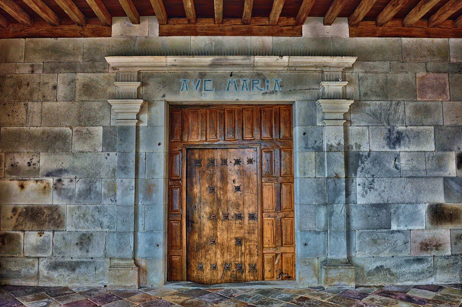 Nikon D3200 sample photo. Door, entry, wood photography