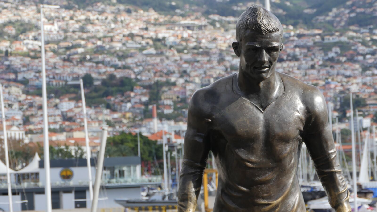Panasonic Lumix DMC-GH4 sample photo. Travel, cristiano ronaldo, cr7 photography