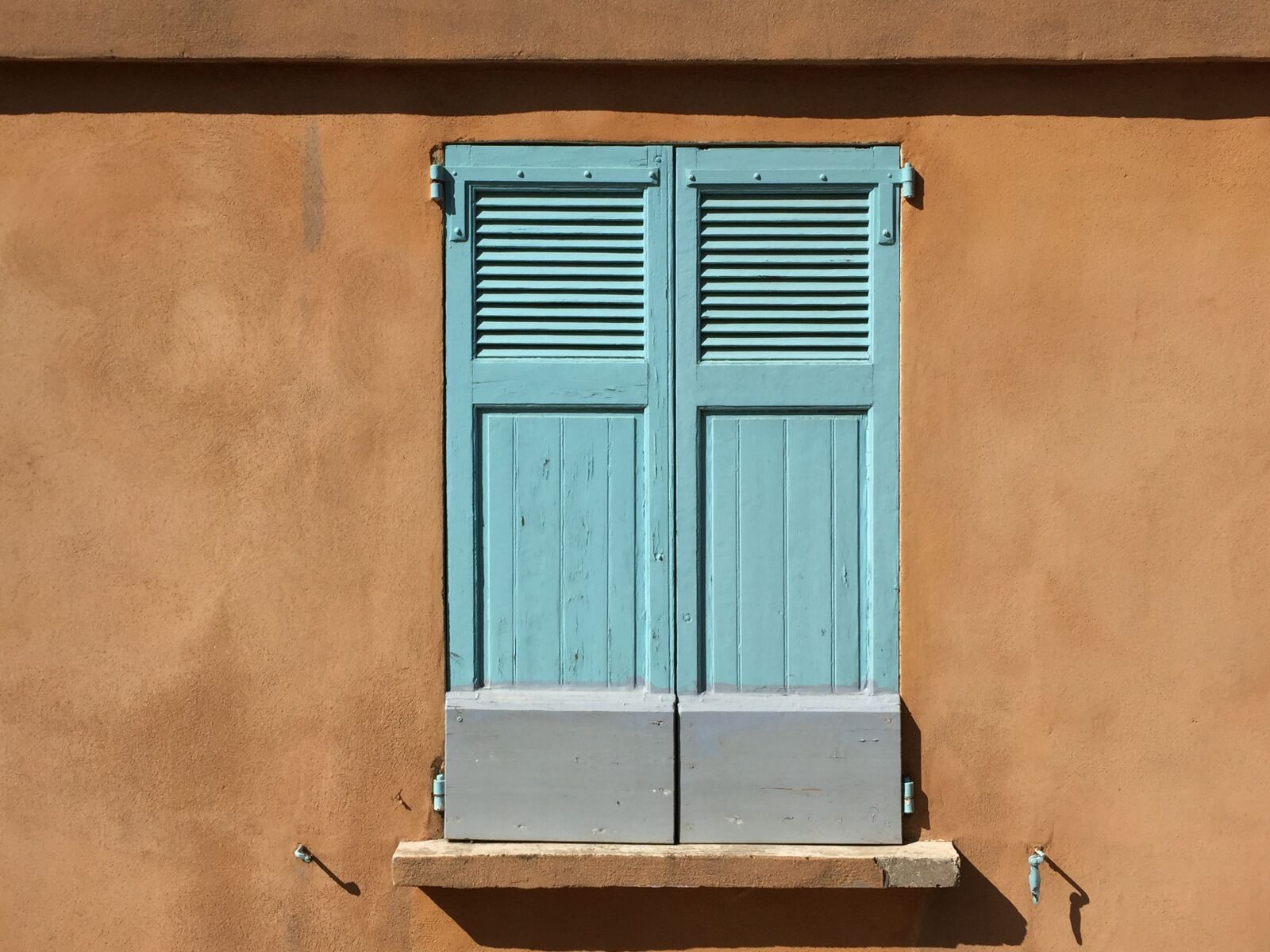 Apple iPhone 6 sample photo. Window, no person, dies photography