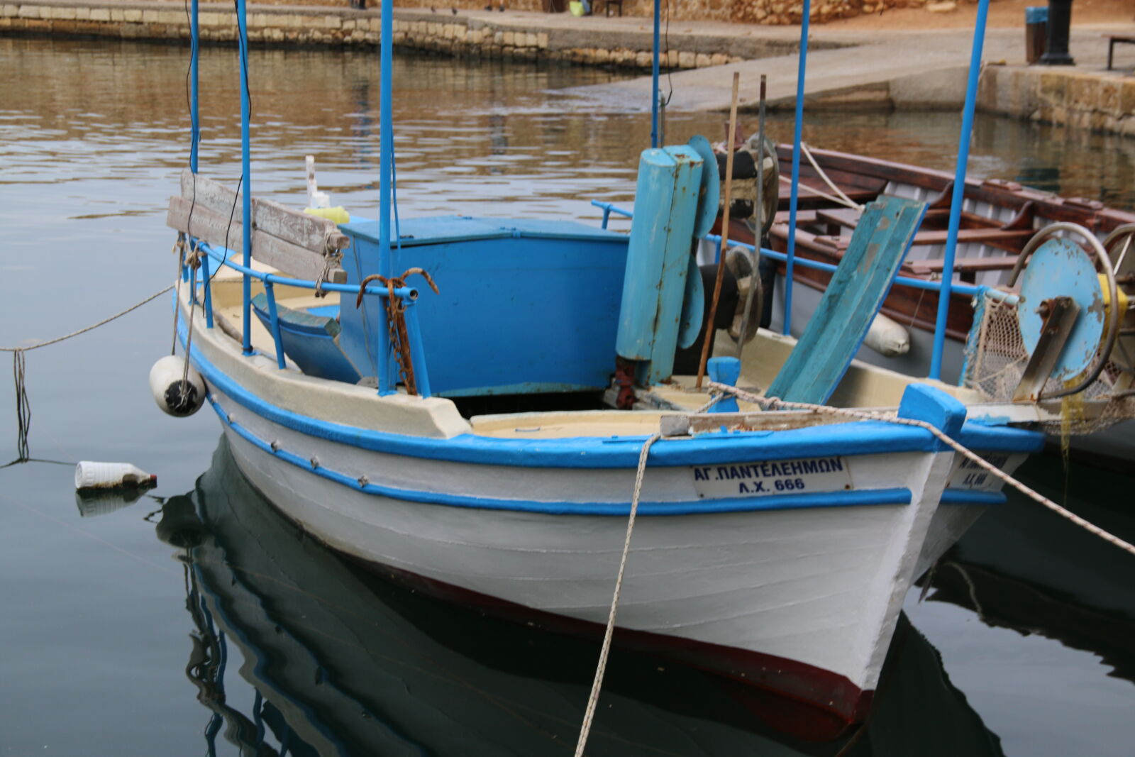 Canon EF-S 18-135mm F3.5-5.6 IS sample photo. Boats photography