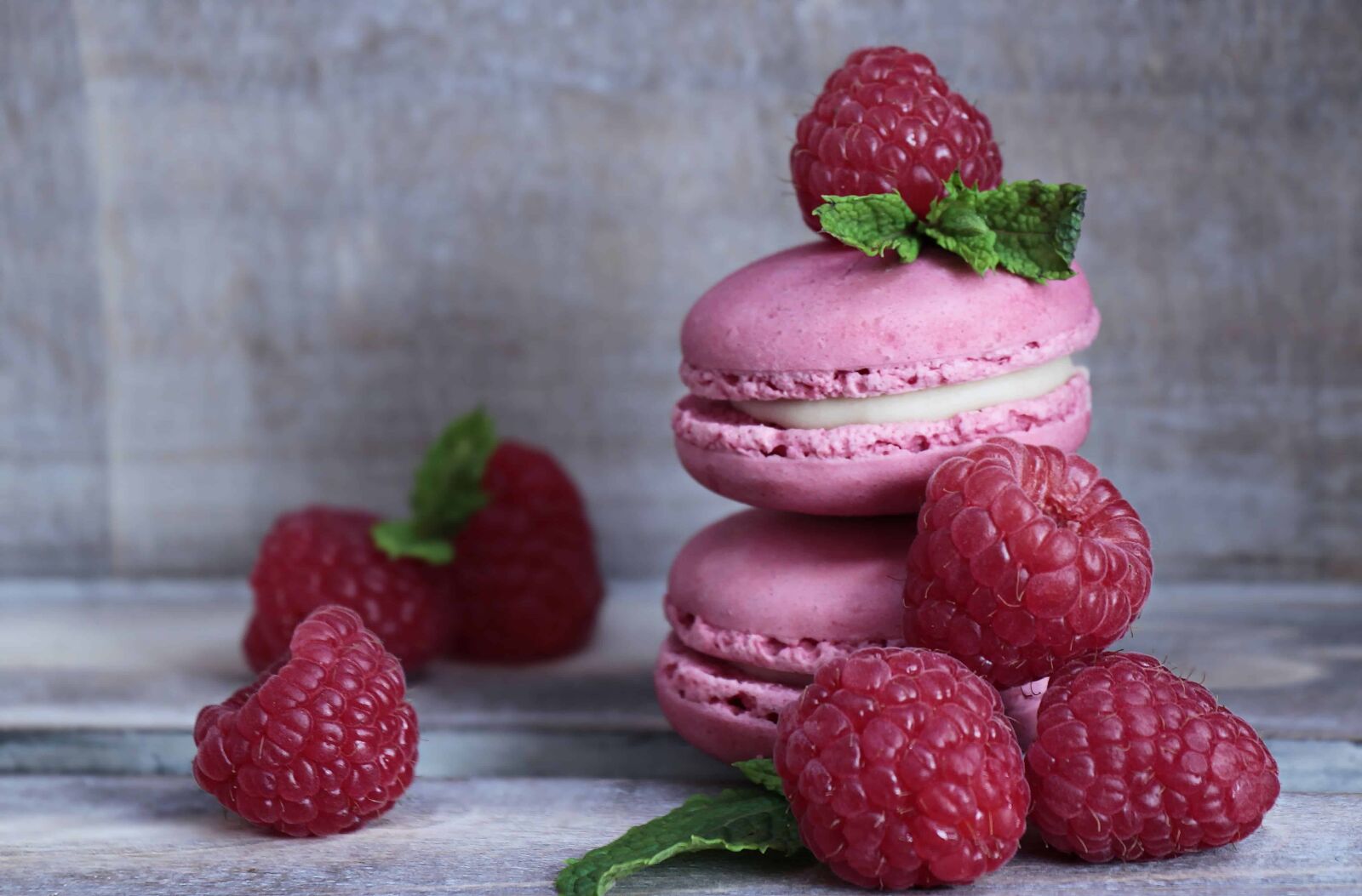 Canon EOS 100D (EOS Rebel SL1 / EOS Kiss X7) sample photo. Sweet, berry, delicious, food photography