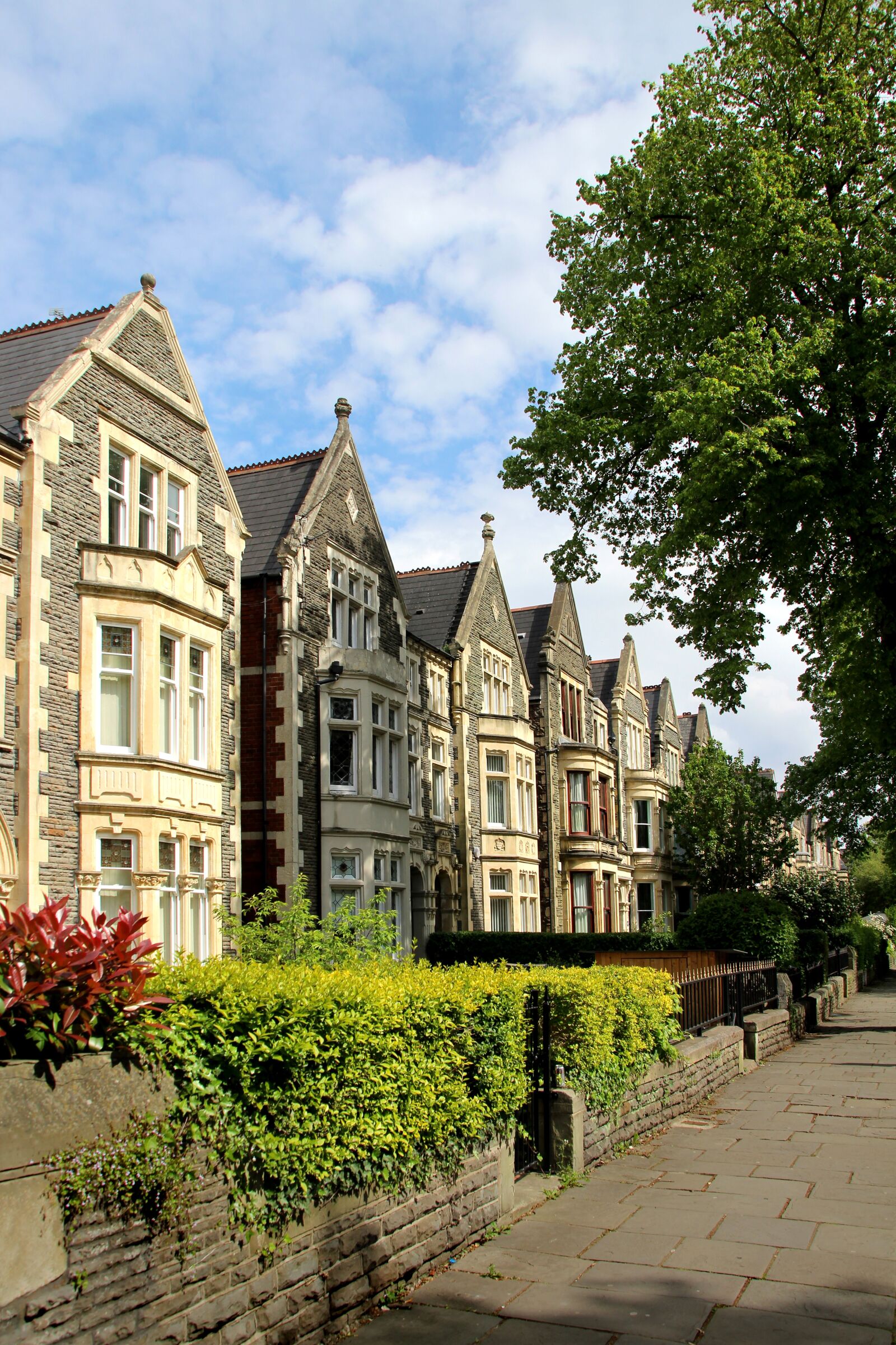 Canon EOS 1300D (EOS Rebel T6 / EOS Kiss X80) sample photo. House, victorian, cardiff photography