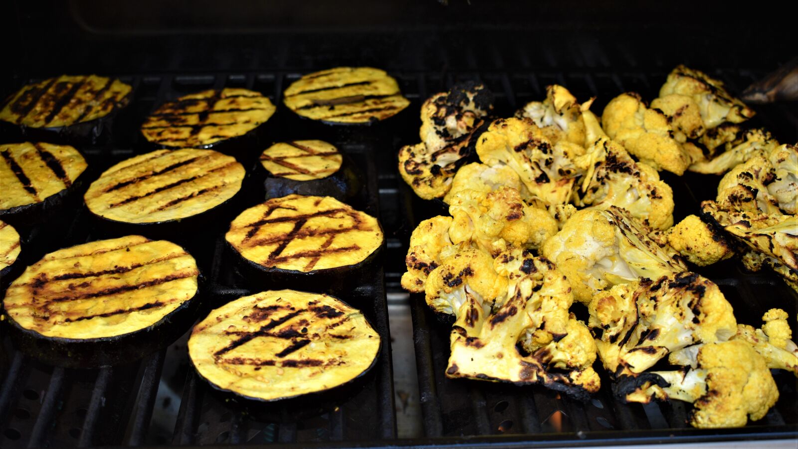 Nikon D3500 sample photo. Grilled vegetables, barbeque, eggplant photography