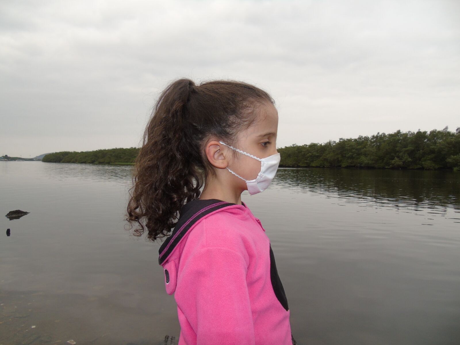 Sony Cyber-shot DSC-H400 sample photo. Girl, quarantine, itiberê river photography