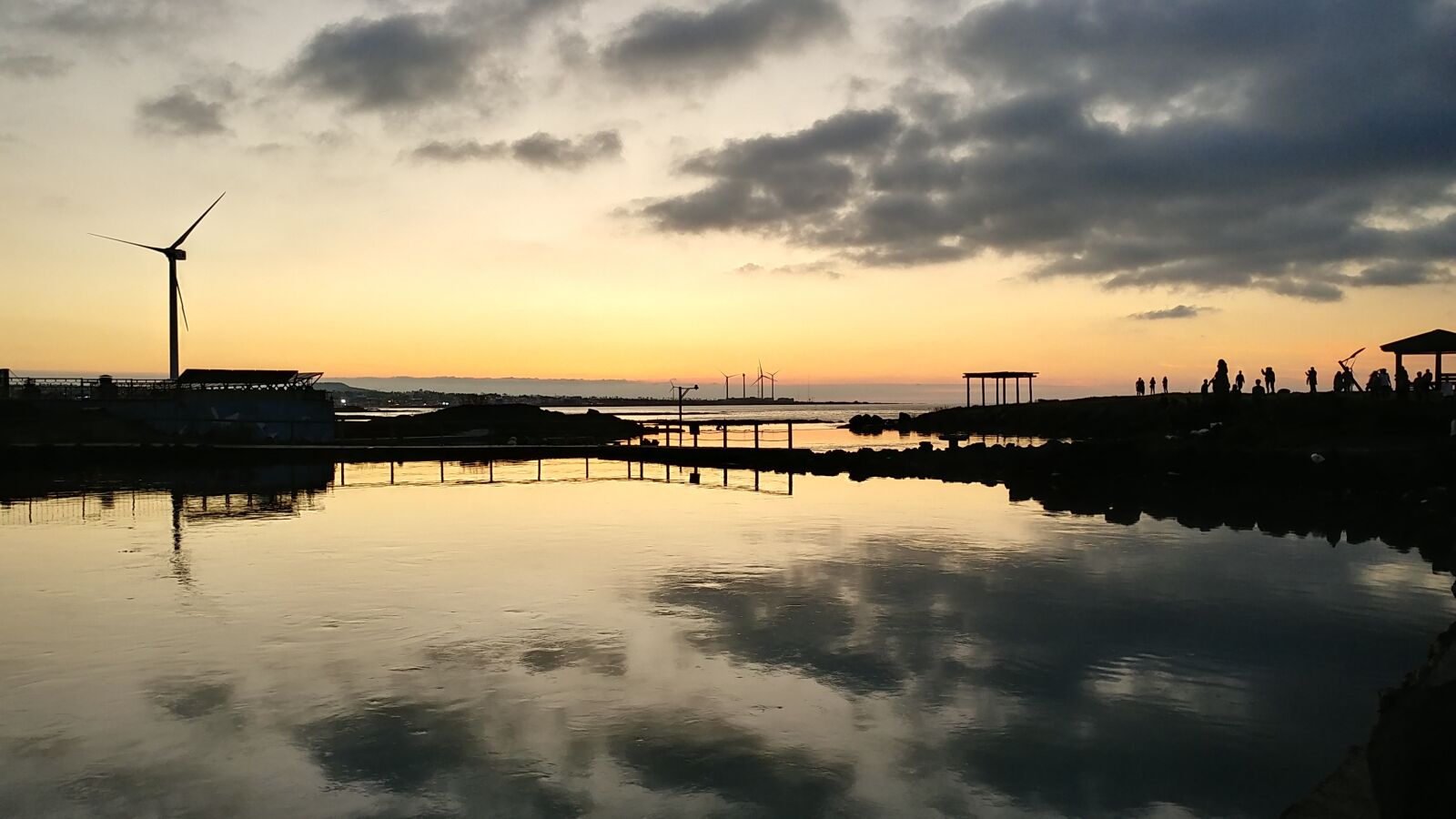 LG V20 sample photo. Glow, sea, sunset photography