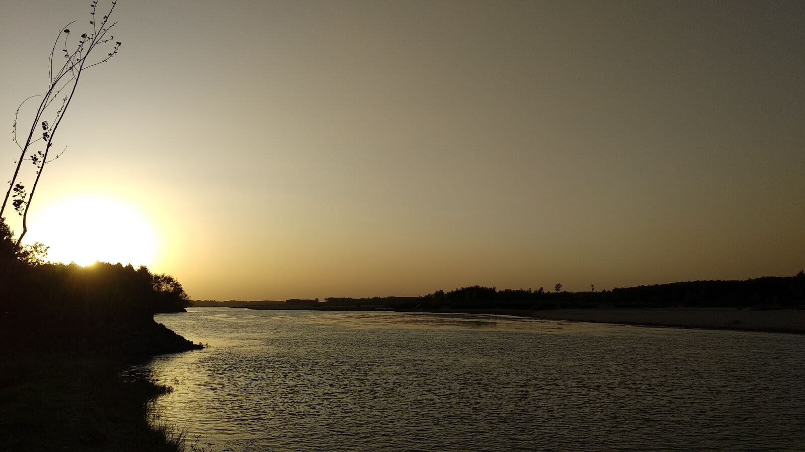 Xiaomi Mi A1 sample photo. Sunset, river, water photography