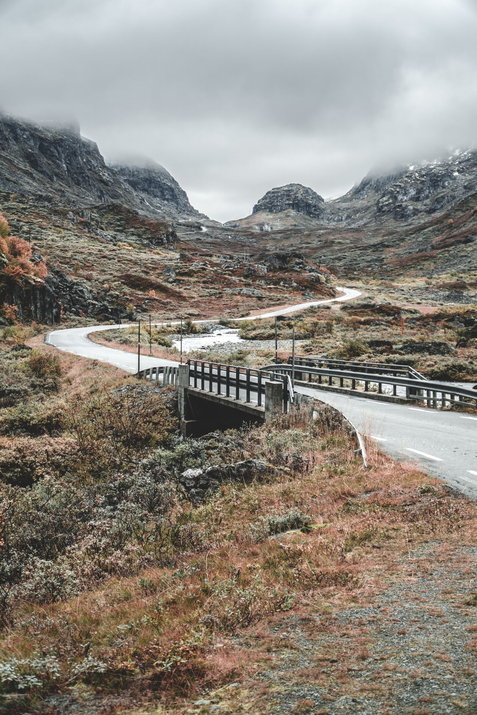 Sony a6000 + Sony E PZ 18-105mm F4 G OSS sample photo. Path, norway, landscape photography