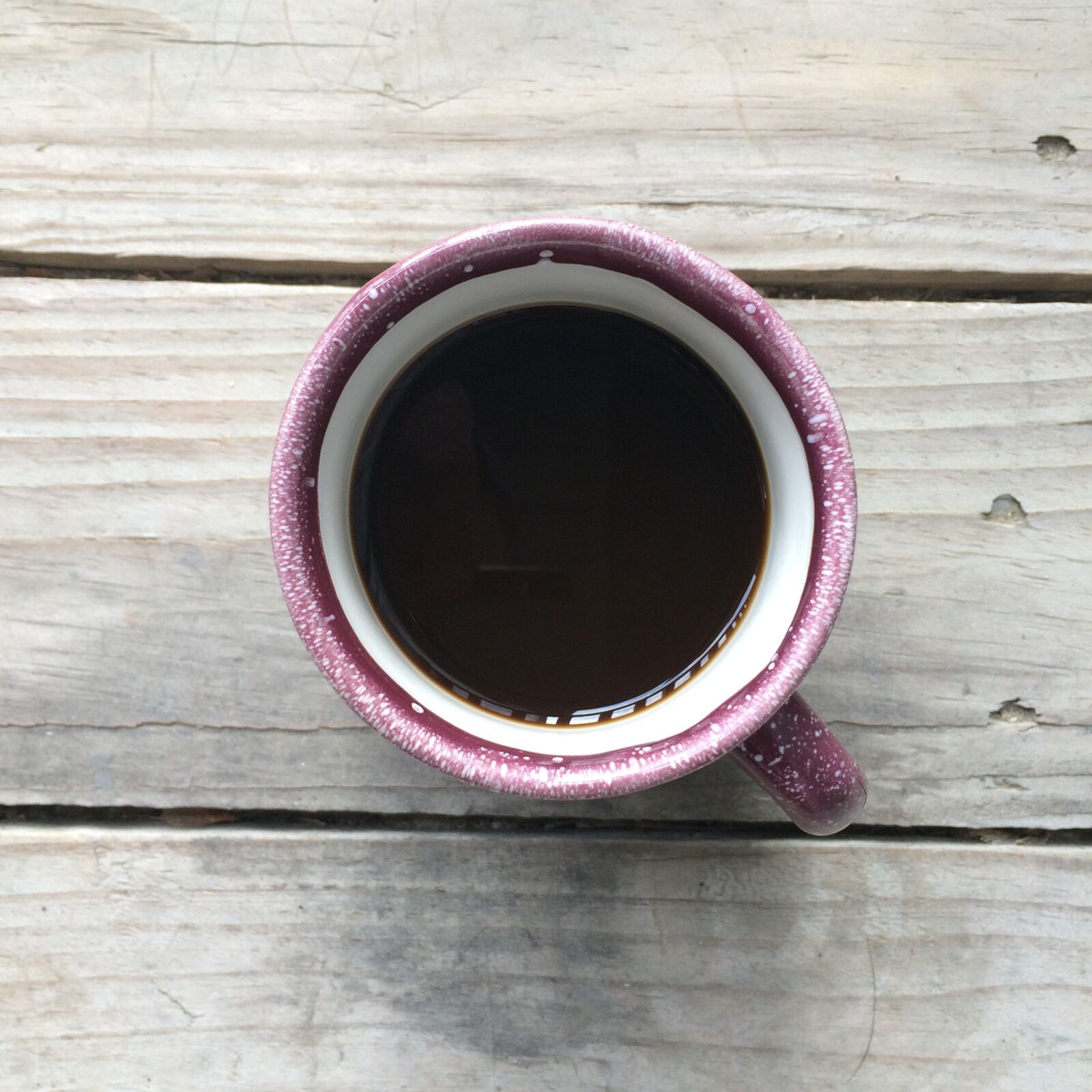 iPhone 5s back camera 4.12mm f/2.2 sample photo. Wood, wooden, drink photography