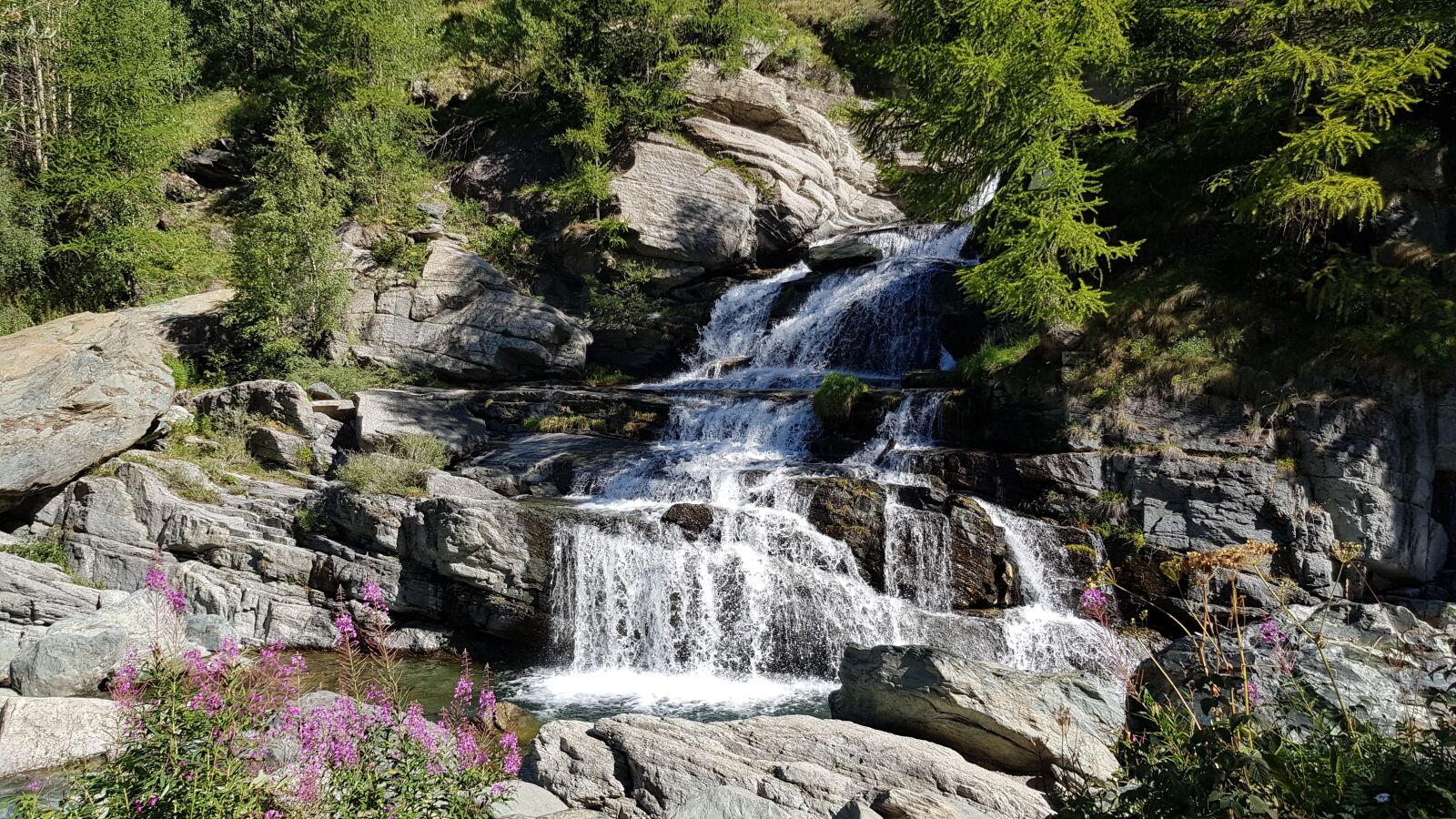 Samsung Galaxy S8 sample photo. Waterfalls, water, mountain photography