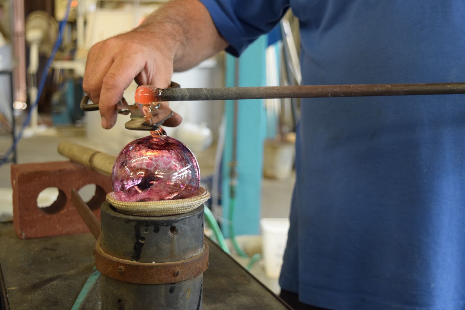 Nikon D3300 sample photo. Glassblowing, glass, glassmaker photography