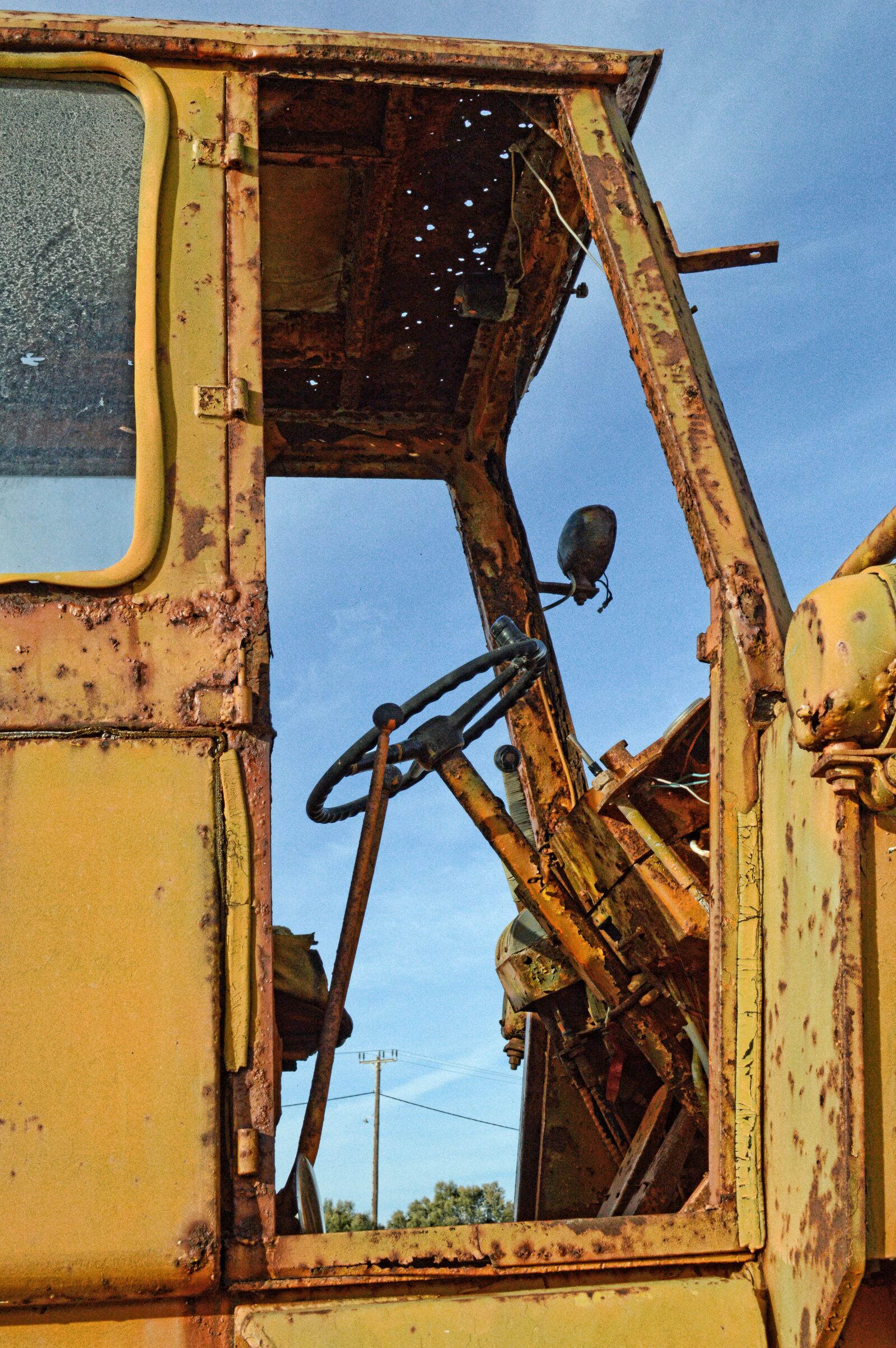 Nikon D3200 sample photo. Old, track, transport photography
