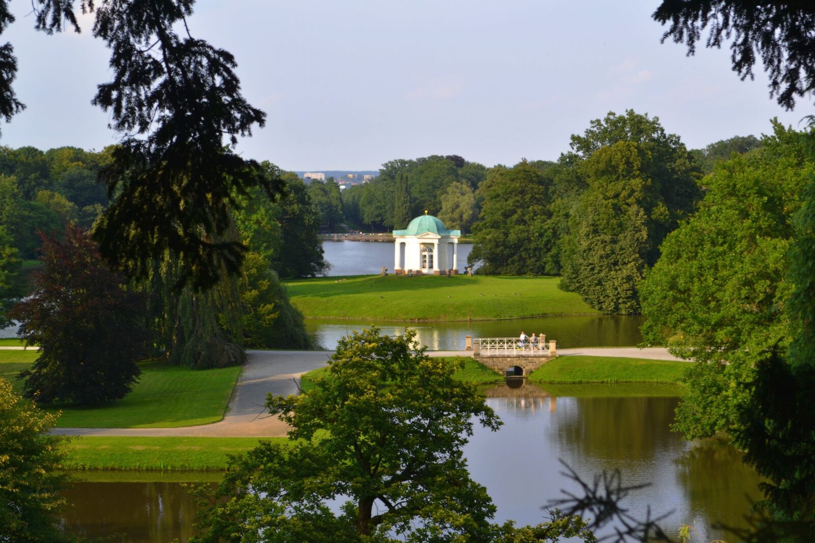 Nikon D3100 sample photo. Karlsaue, kassel, swan island photography