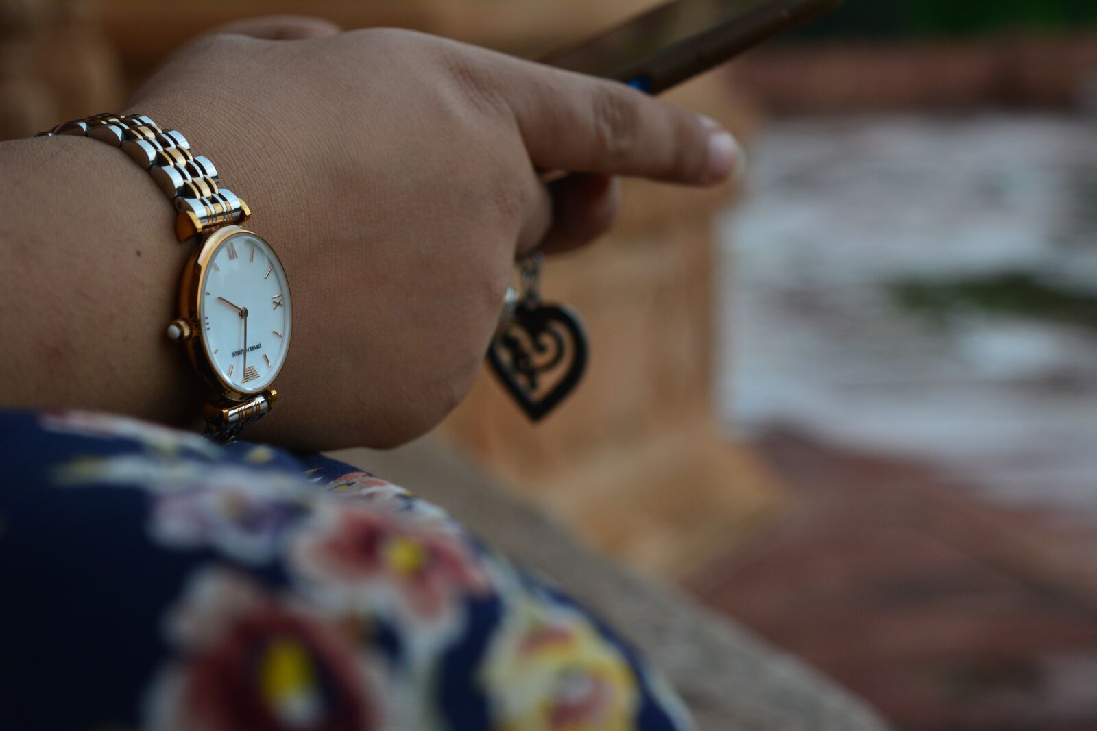 Nikon D5200 sample photo. Wrist watch, hand, watch photography