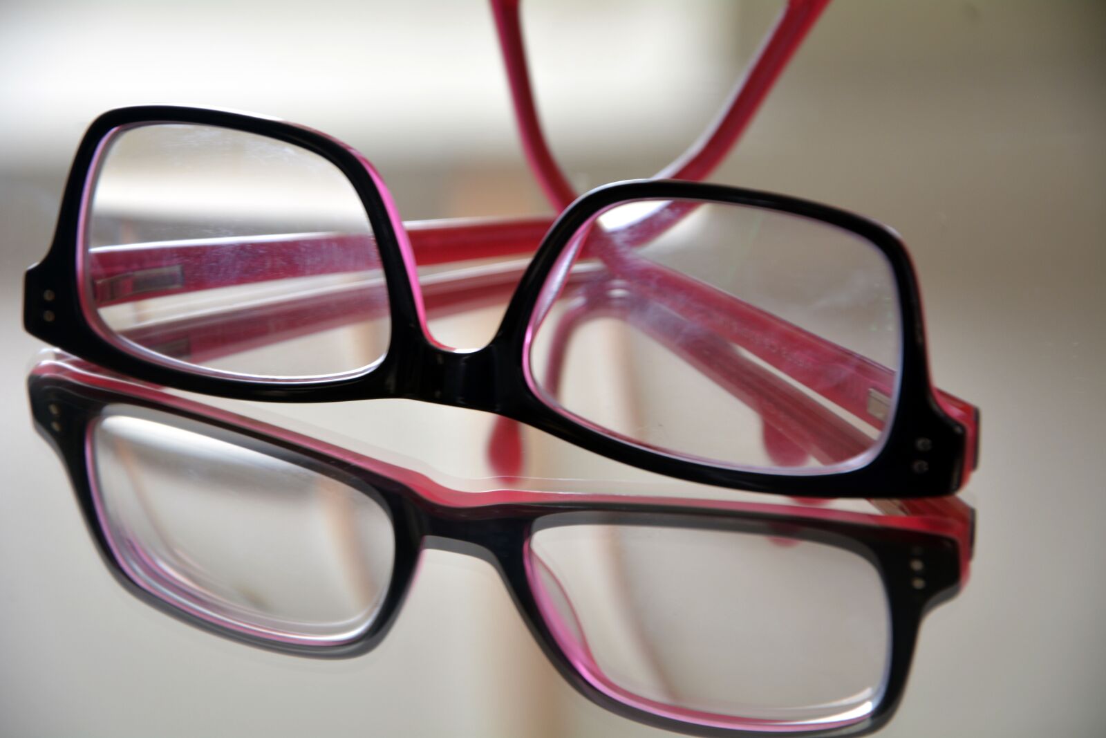 Nikon D5200 sample photo. Spectacles, glasses, reflection photography