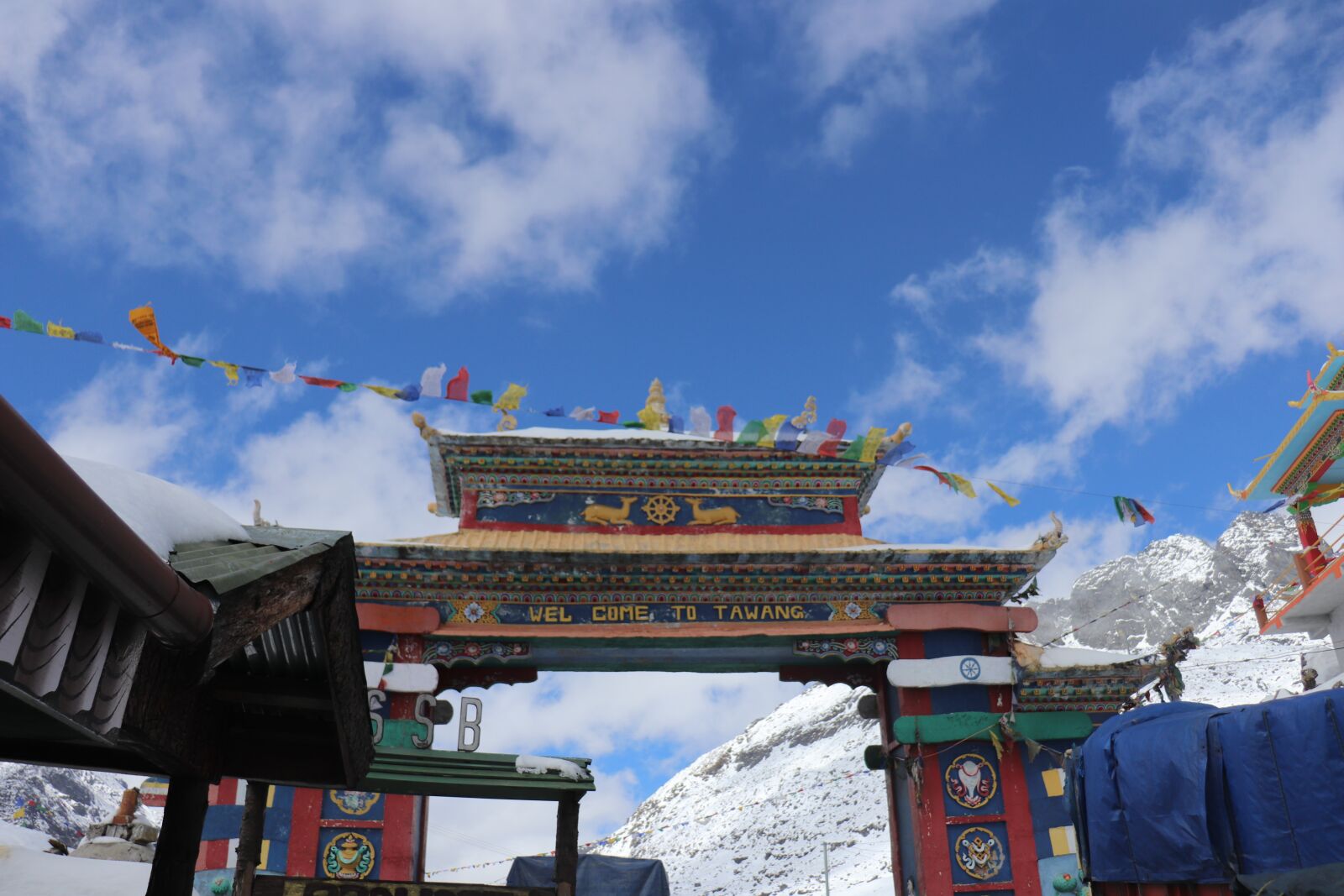 Canon EOS 200D (EOS Rebel SL2 / EOS Kiss X9) sample photo. Tawang gate way, heaven photography