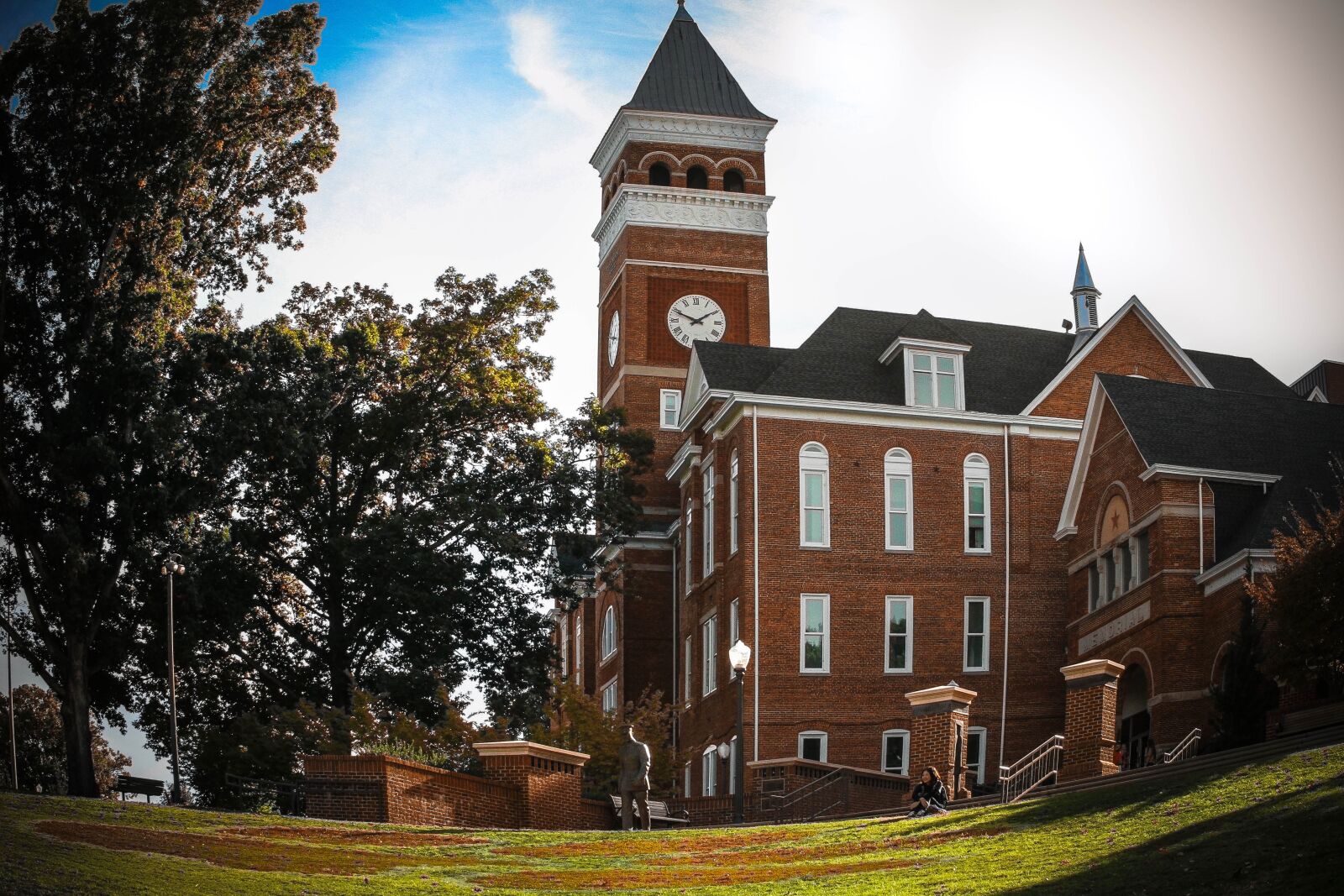 Canon EOS 7D sample photo. Tillman hall, clemson, clock photography