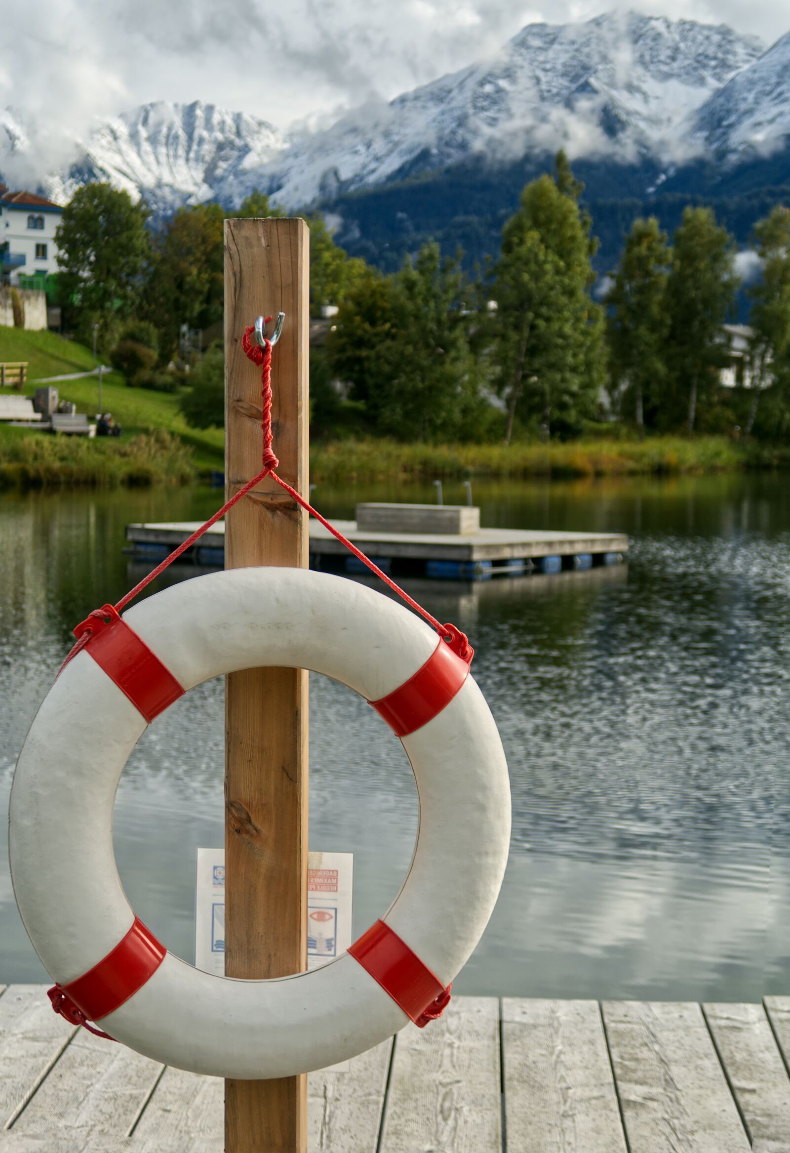 Canon PowerShot G5 X sample photo. Lifebelt, lake, water rescue photography