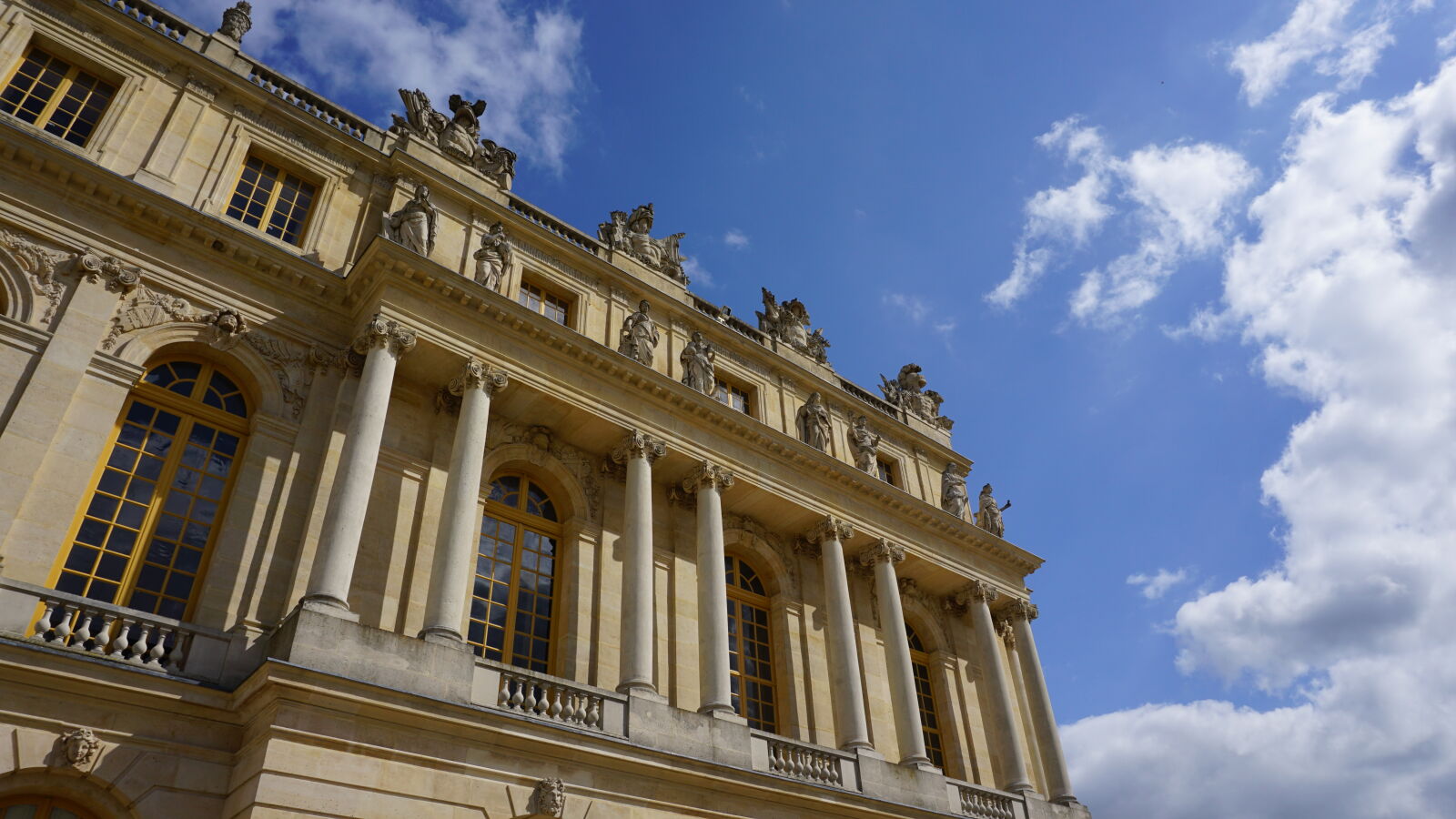 Sony E 16-50mm F3.5-5.6 PZ OSS sample photo. Architecture, france, place, d photography