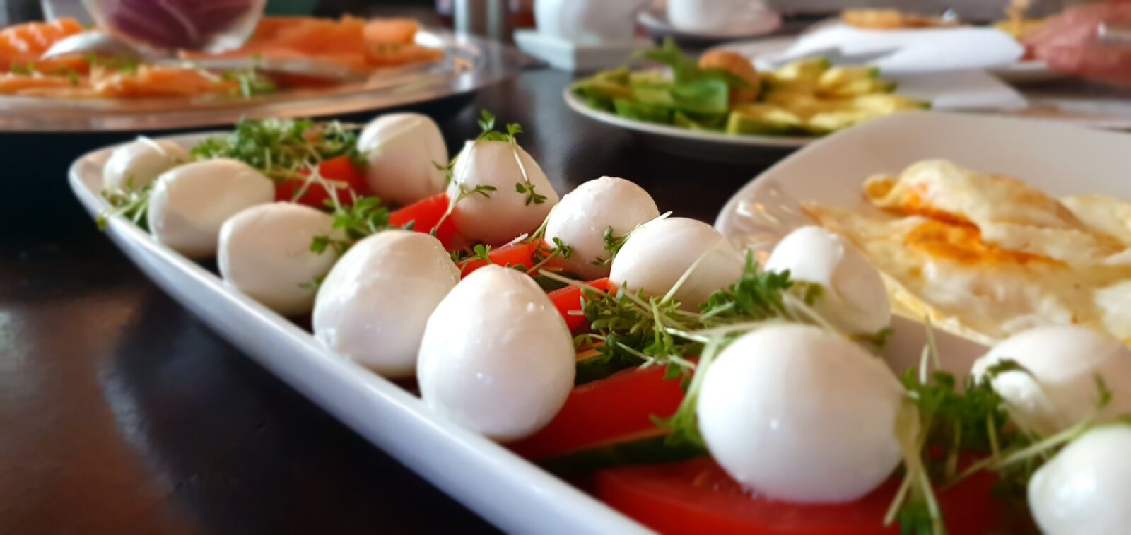 Samsung Galaxy S10 sample photo. Breakfast, buffet, mozarella photography