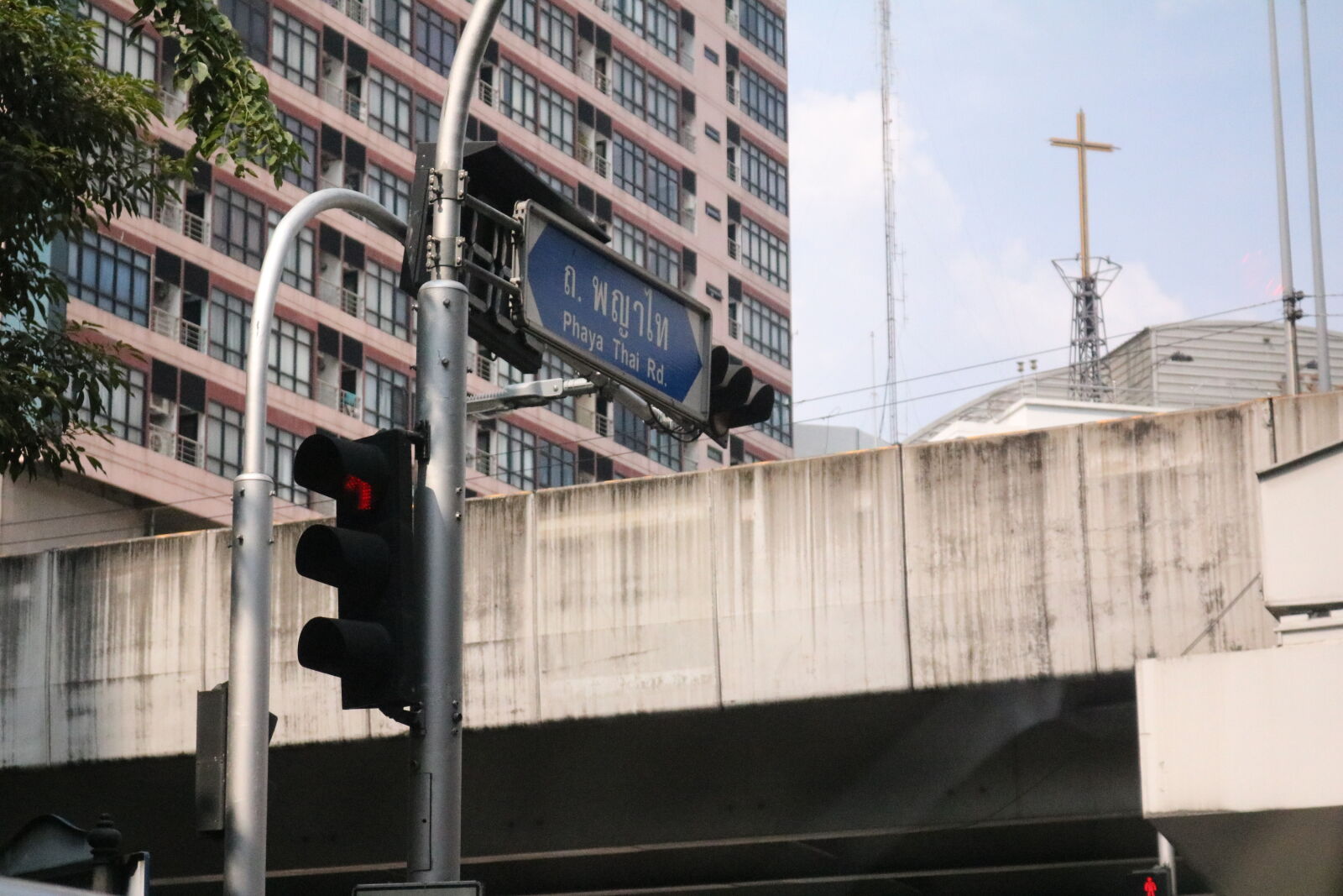 Canon EOS 750D (EOS Rebel T6i / EOS Kiss X8i) sample photo. Bangkok, city, city, life photography