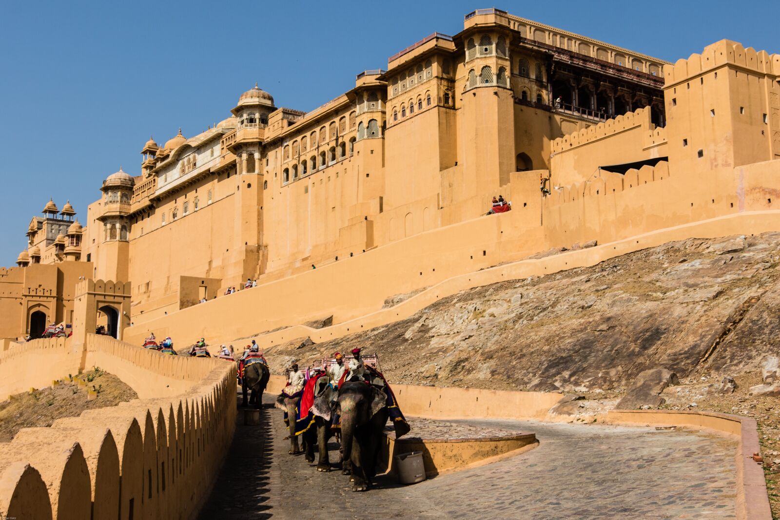 Canon EOS 7D Mark II sample photo. India, jaipur, amber fort photography