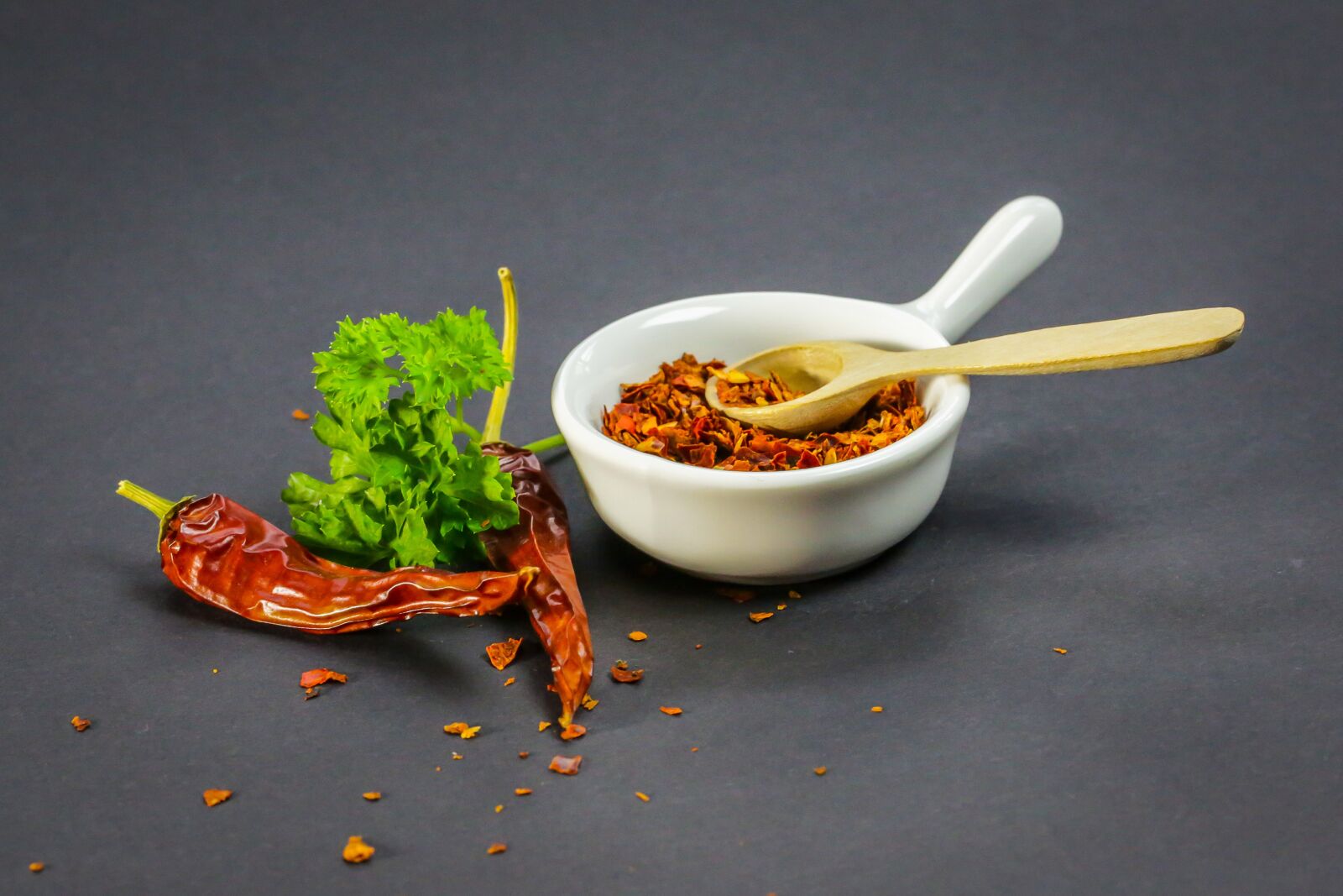Canon EF 100mm F2.8L Macro IS USM sample photo. Food, spice, hot photography