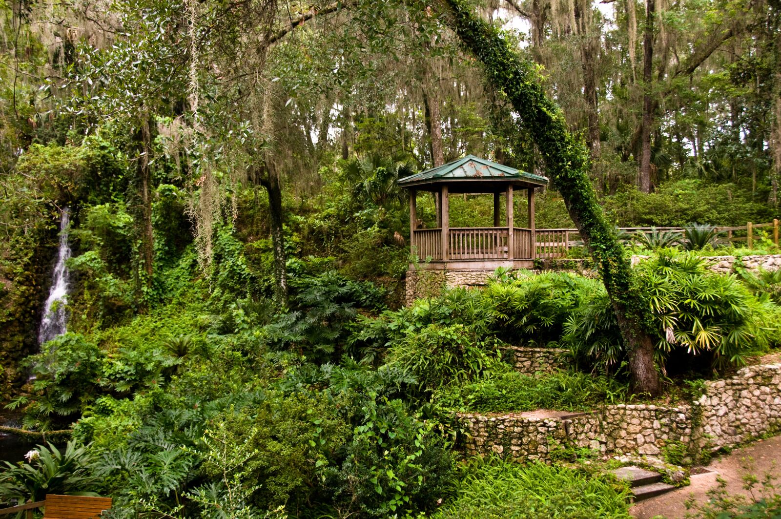 Nikon D300 sample photo. Gazebo, rainbow springs, florida photography