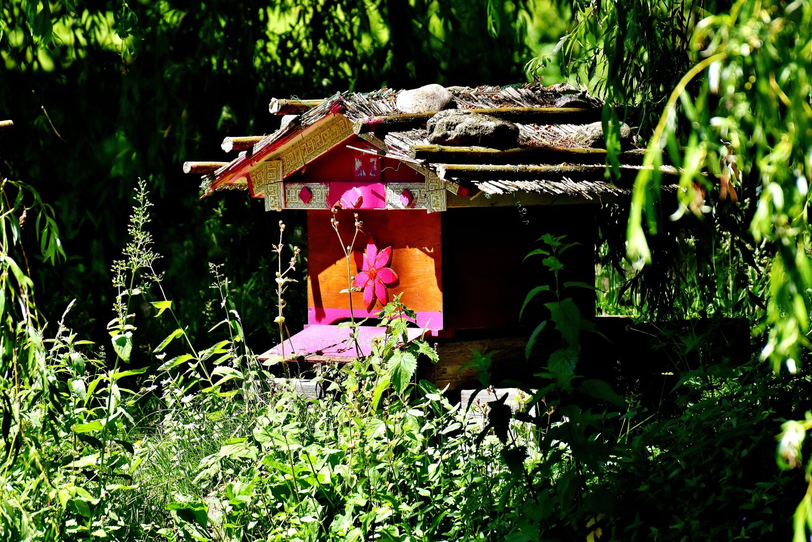 Nikon D7200 sample photo. Beehive, bee house, bees photography