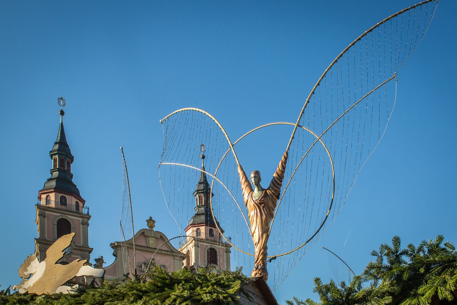 Canon EOS 5D Mark III sample photo. Christmas market, advent, angel photography
