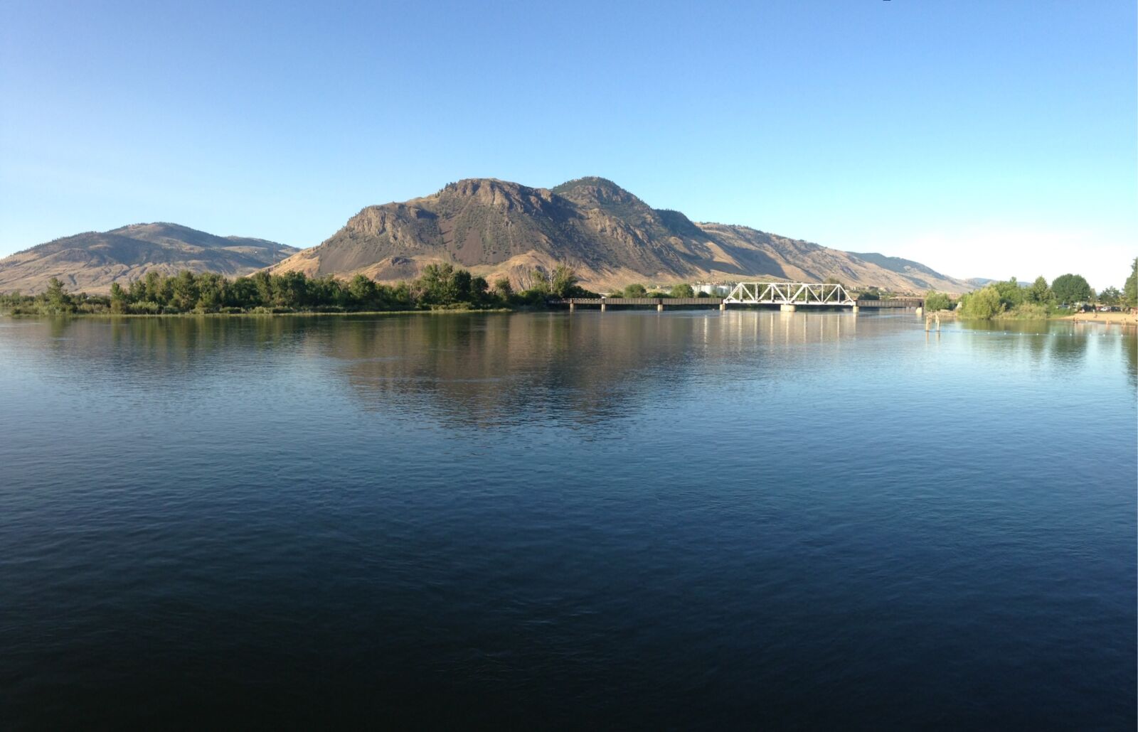 iPhone 5c back camera 4.12mm f/2.4 sample photo. Water, lake, nature photography