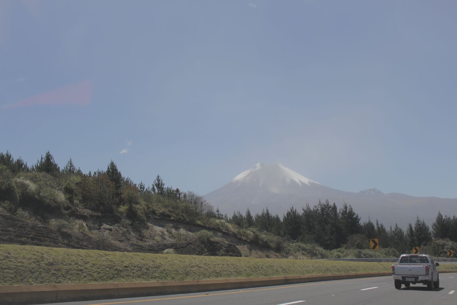 Canon EOS 700D (EOS Rebel T5i / EOS Kiss X7i) sample photo. Chimborazo, ecuador, volcano photography