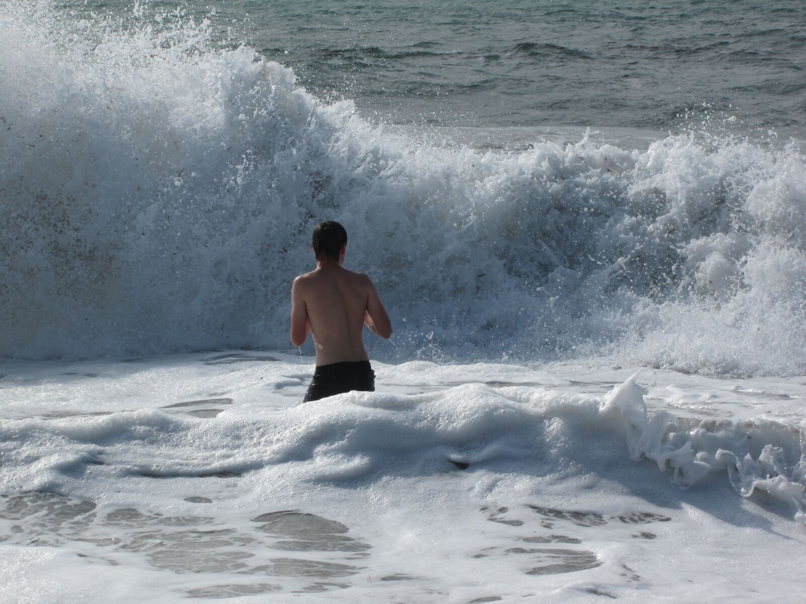 Canon PowerShot A2500 sample photo. Sea, ocean, wave photography
