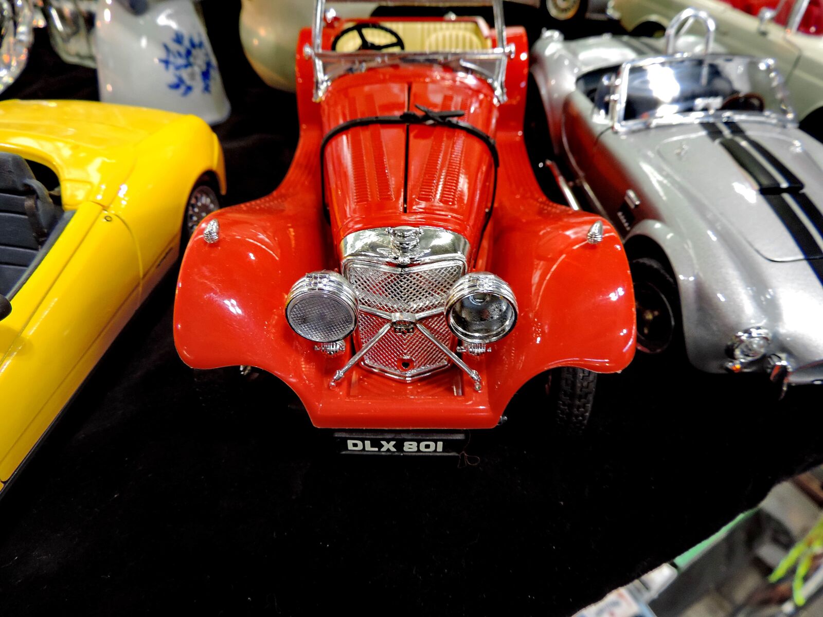 Nikon Coolpix P520 sample photo. Toys, toyshop, automobile, wheel photography
