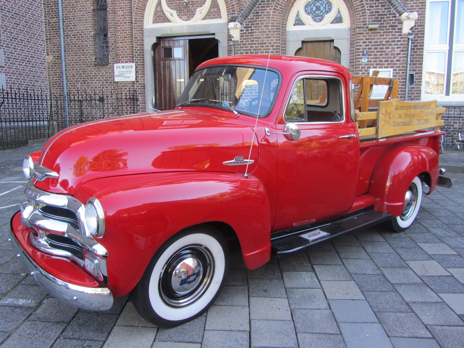 Canon PowerShot SX230 HS sample photo. Car, red, oldtimer photography