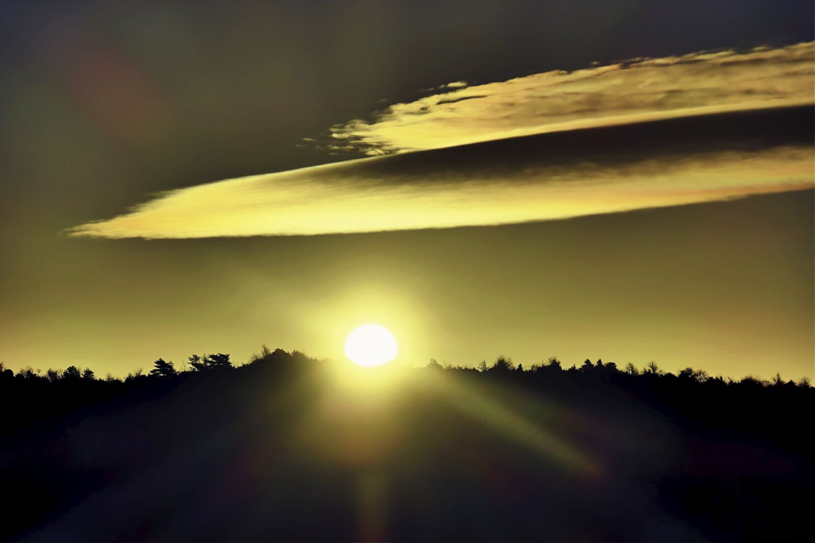 Panasonic DC-TZ200 sample photo. Sunrise, larsac, france photography
