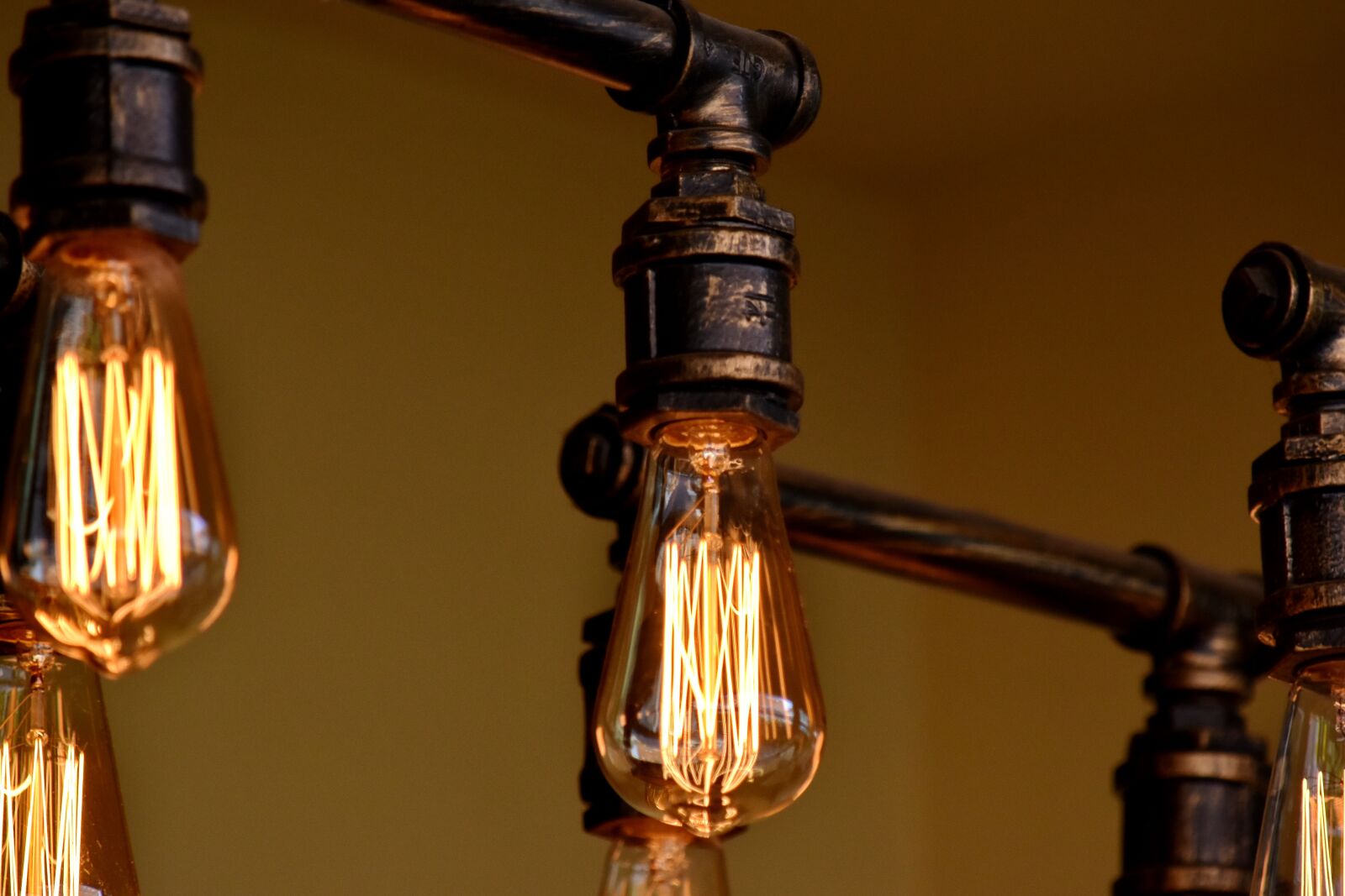 Nikon D5500 sample photo. Light bulb, old, pipe photography