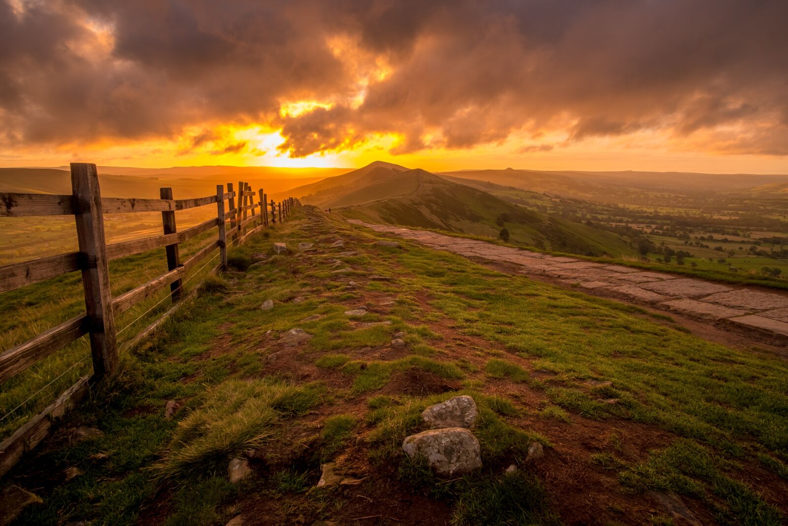 Fujifilm X-T2 sample photo. Mam tor, ridge, peak photography