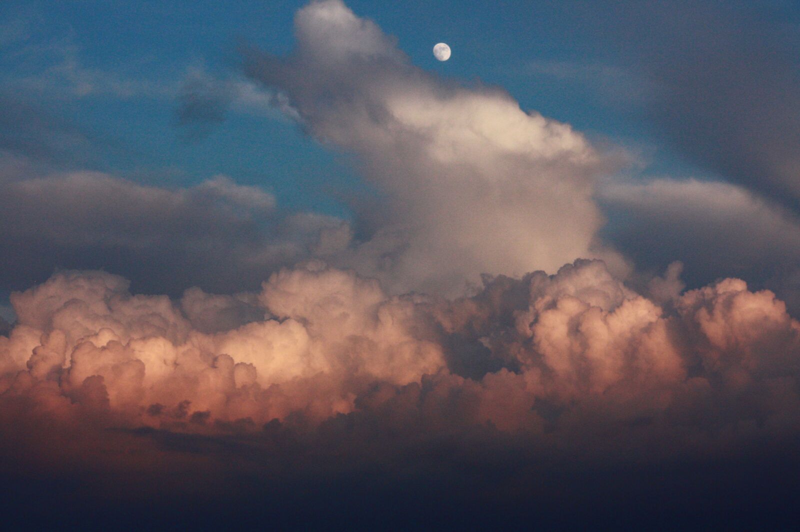 Canon EOS 450D (EOS Rebel XSi / EOS Kiss X2) sample photo. Sky, cloud, clouds photography
