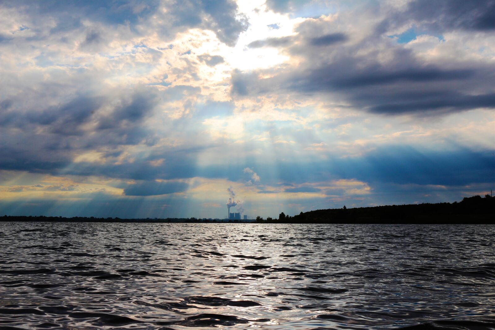 Canon EOS 700D (EOS Rebel T5i / EOS Kiss X7i) sample photo. Waters, nature, sky photography
