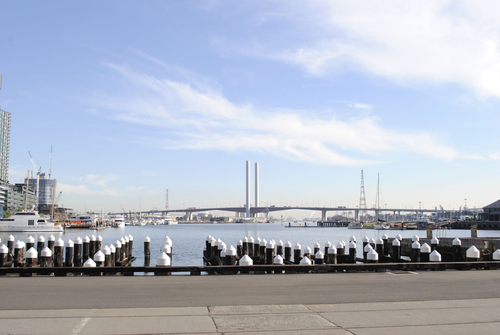 Nikon D3000 sample photo. Dockland, landscape, landmark photography