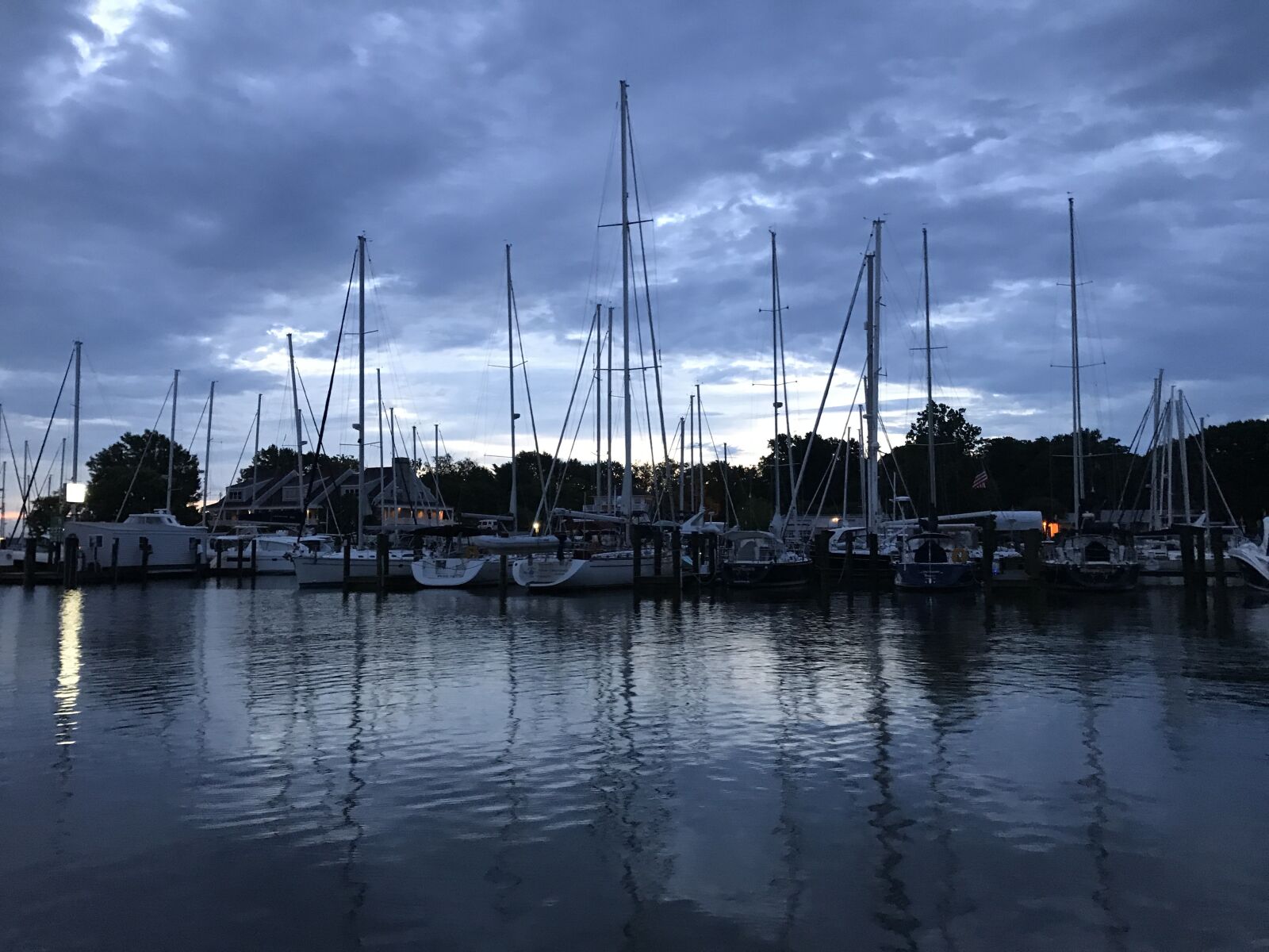 Apple iPhone 7 sample photo. Sailboat, water, morning photography