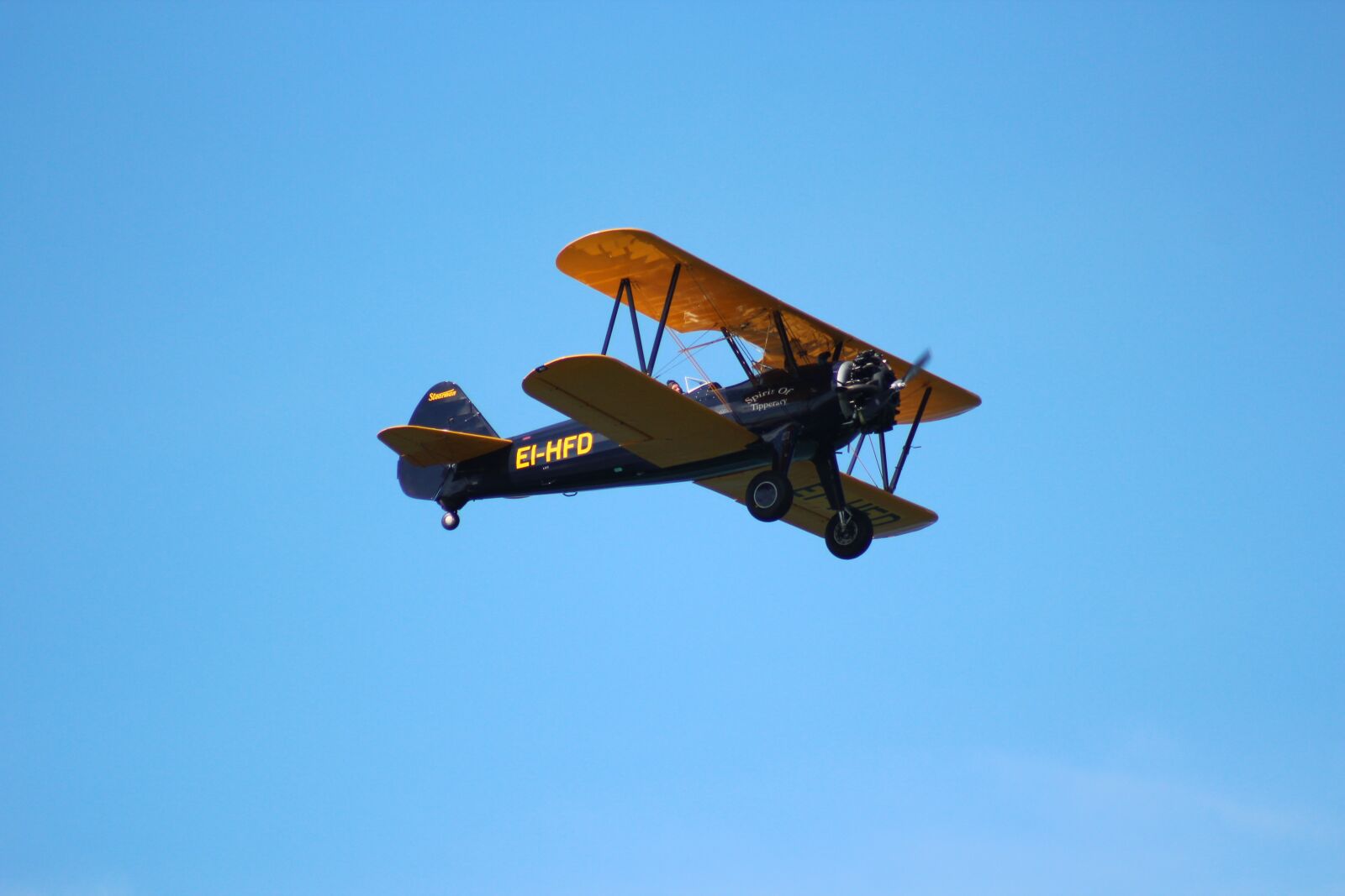 Canon EF 75-300mm f/4-5.6 USM sample photo. Biplane aircraft, airshow, display photography