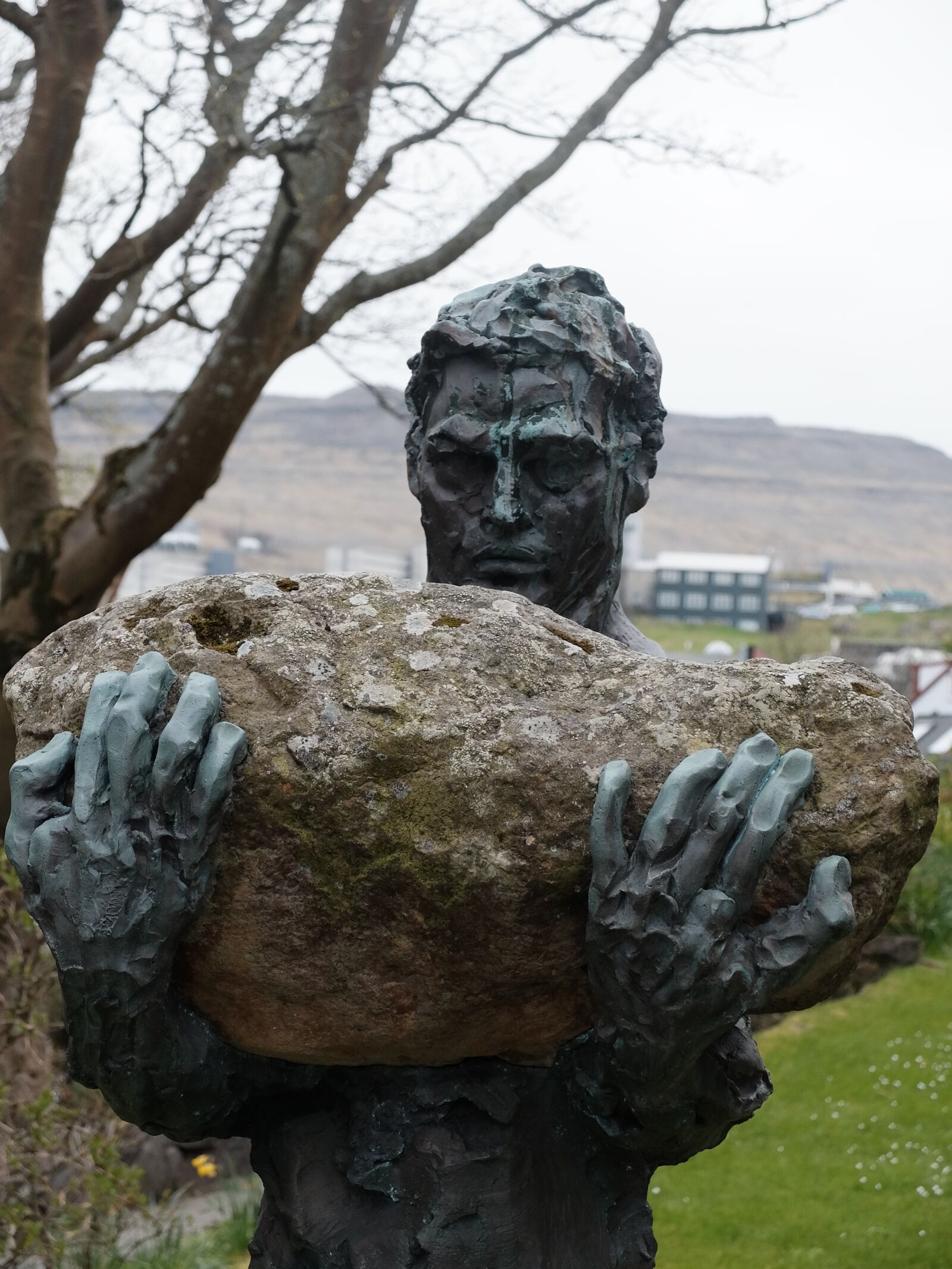 Fujifilm X30 sample photo. Statue, heavy, work photography