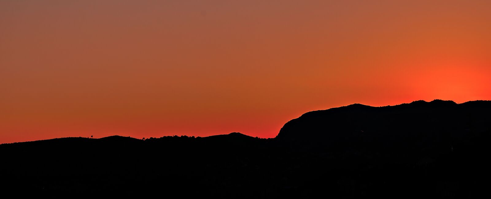 Canon EOS 750D (EOS Rebel T6i / EOS Kiss X8i) sample photo. Orange, sky, mountain photography