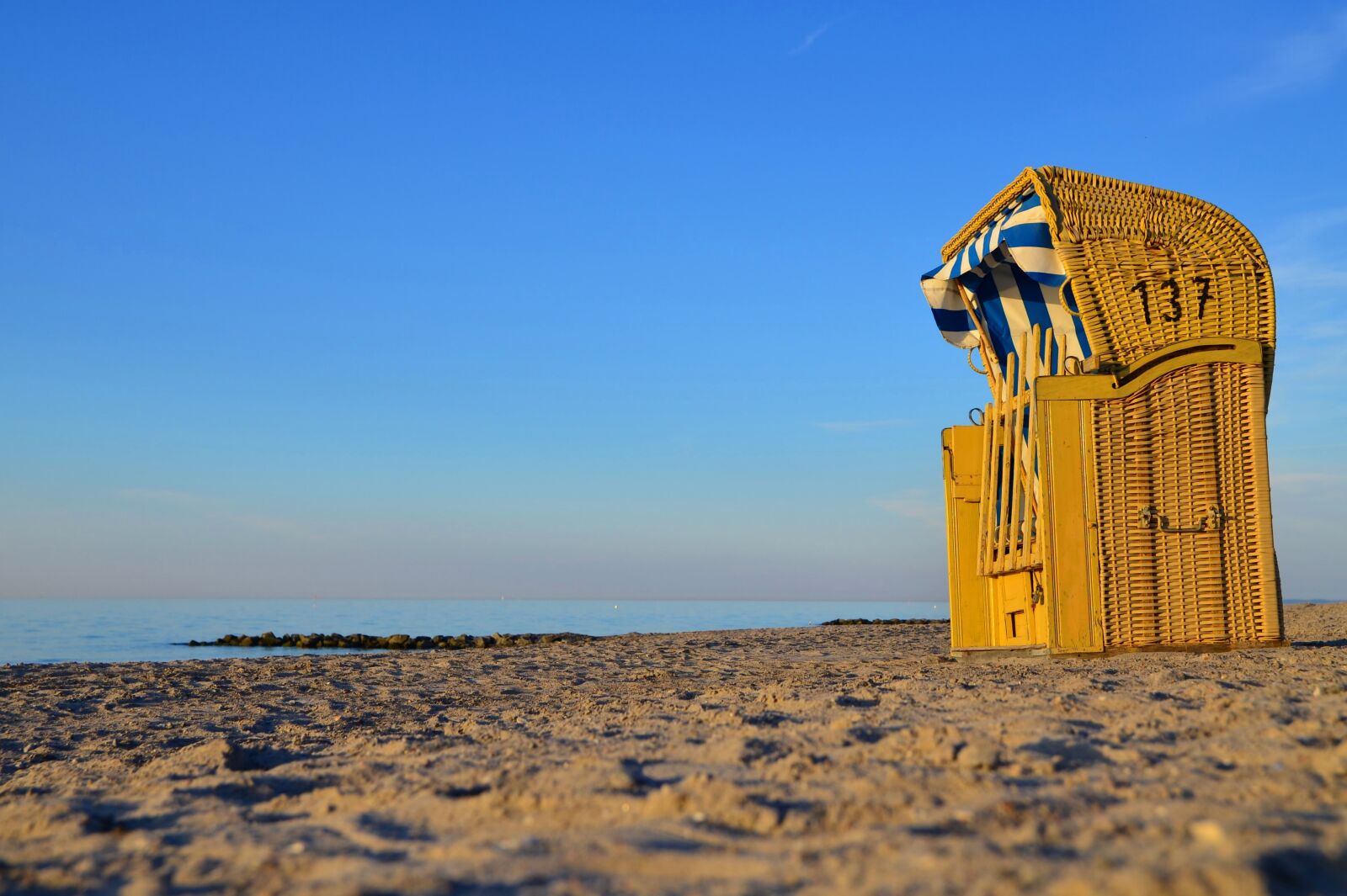 Nikon D5100 sample photo. Baltic sea, beach, water photography
