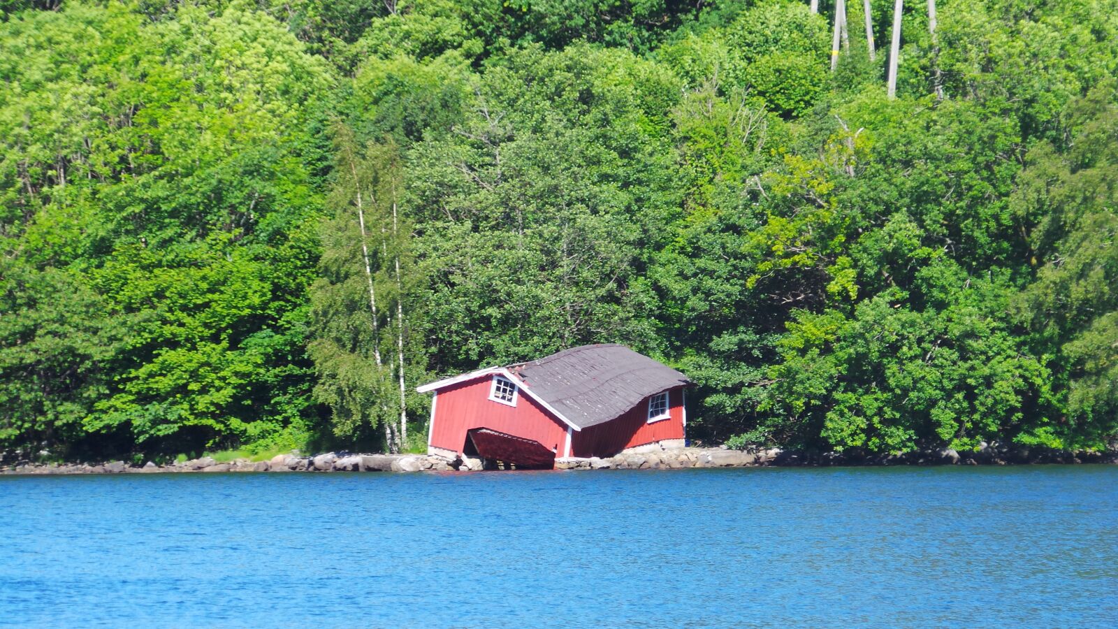 Samsung Galaxy Camera (Wi-Fi) sample photo. Norway, boathouse, fjord photography