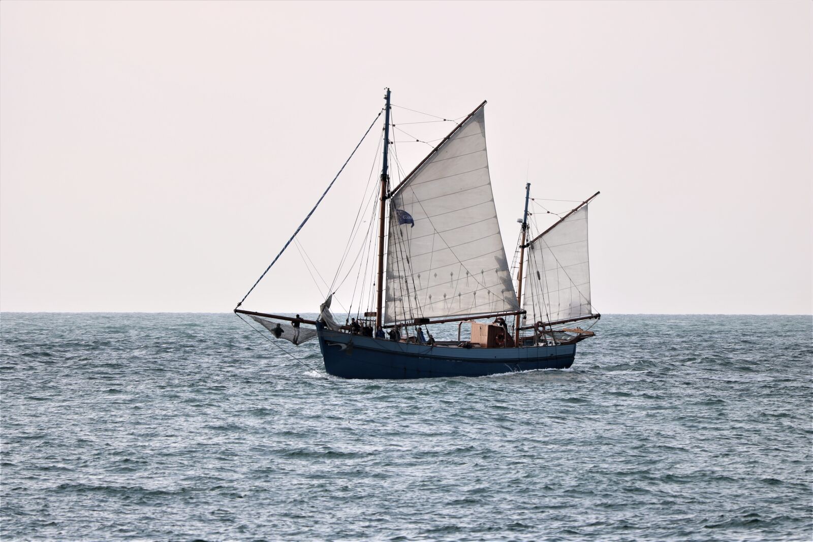Canon EOS 750D (EOS Rebel T6i / EOS Kiss X8i) sample photo. France, sailing-boat, normandy photography