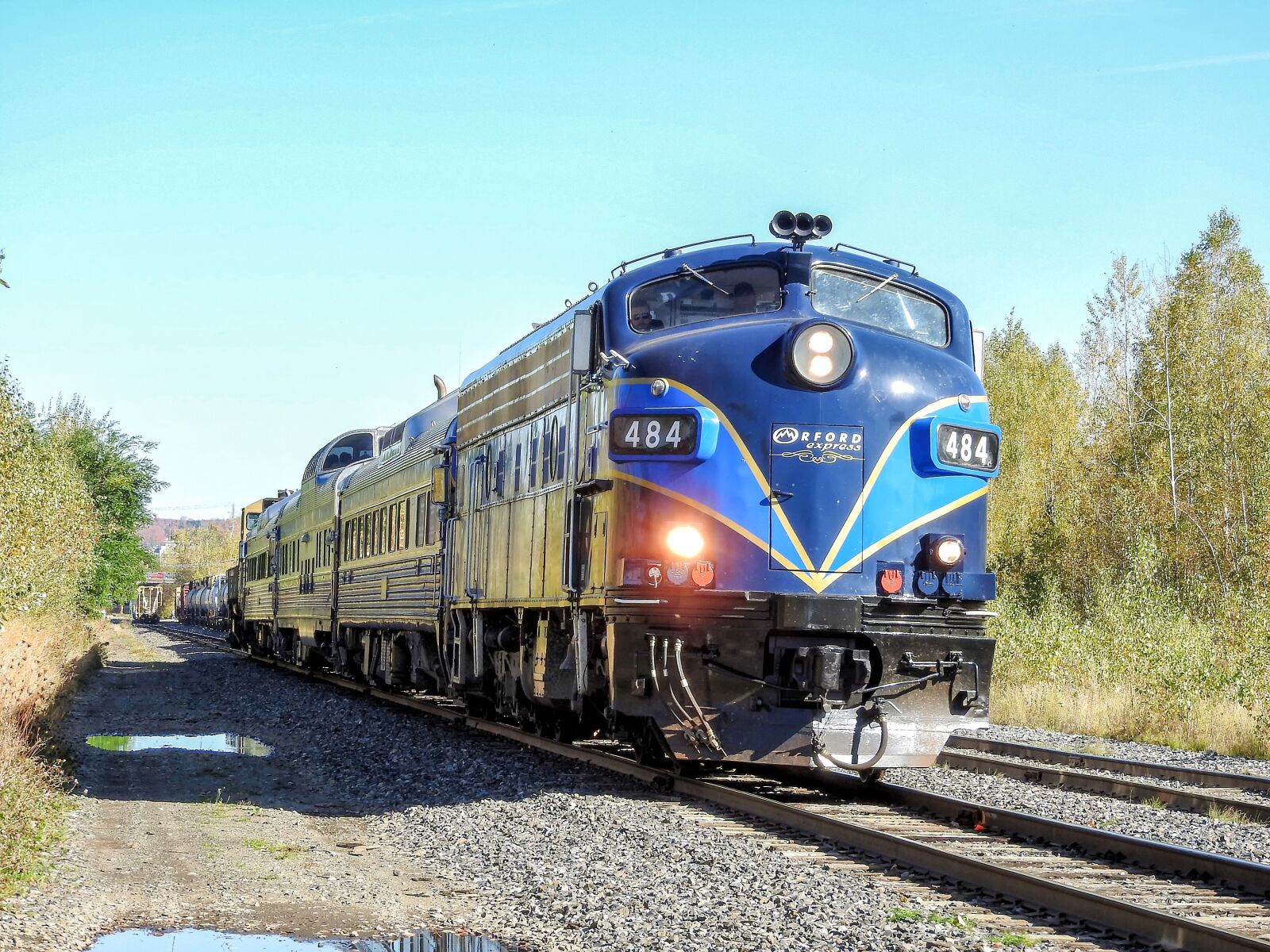Nikon Coolpix P610 sample photo. Train, railroad, locomotive photography