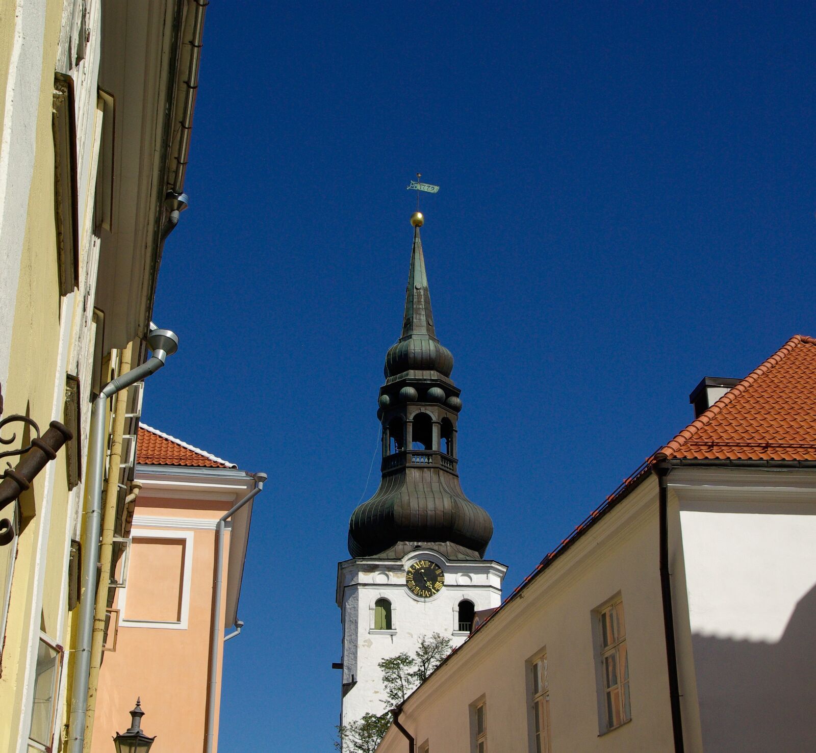 Pentax K10D sample photo. Estonia, tallinn, church photography